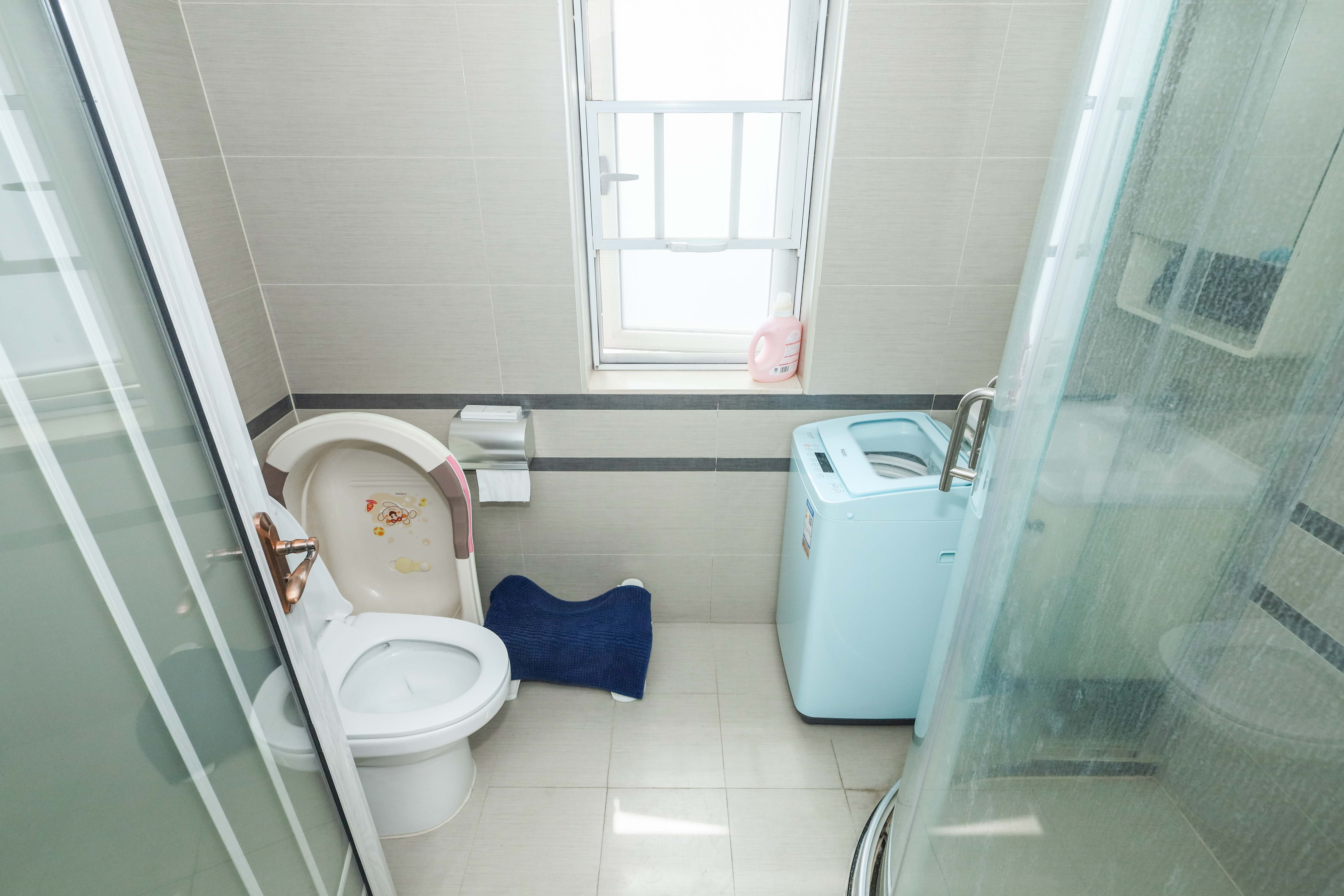 山水英伦海德广场  3室2厅2卫    110.0万卫生间