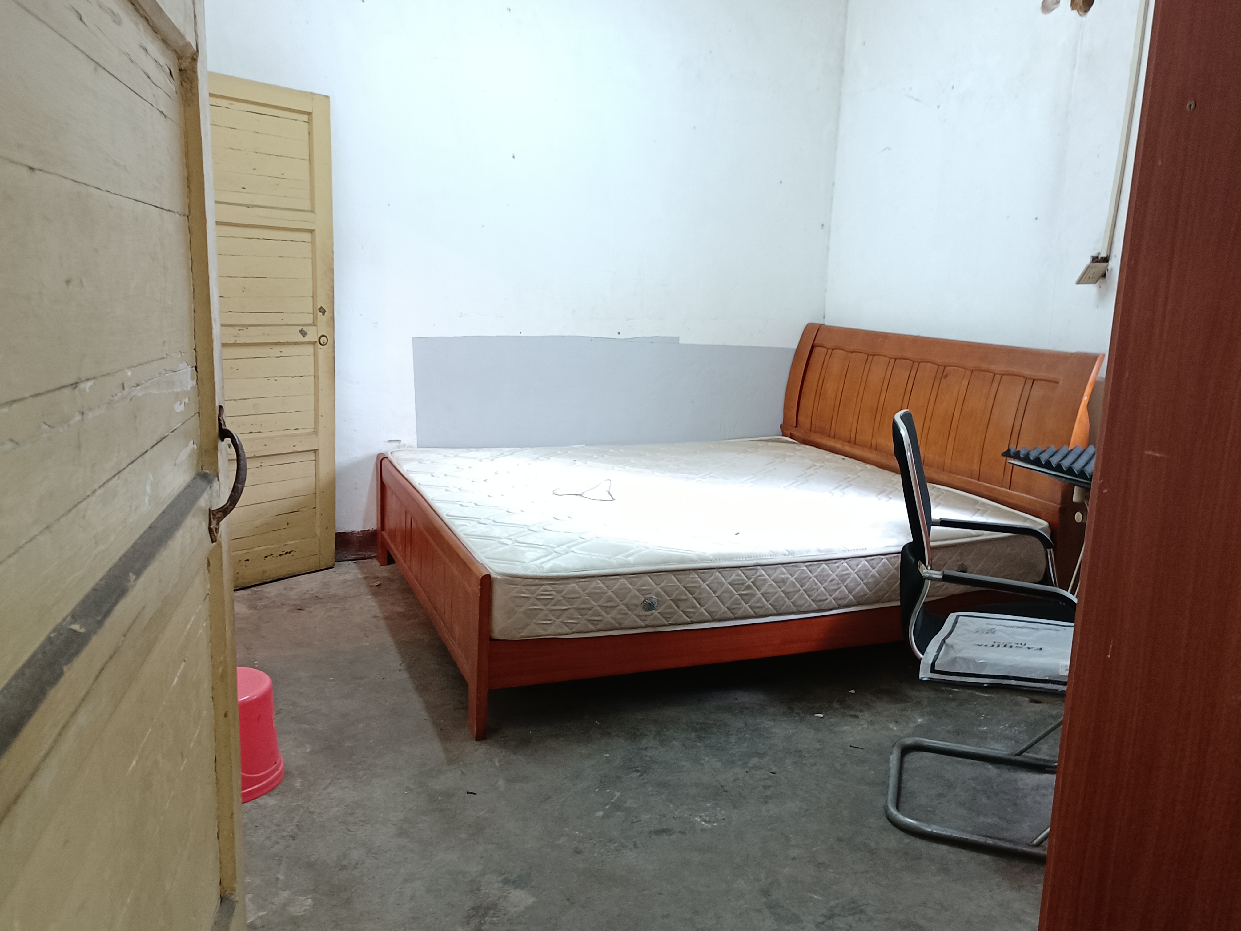 铁路小区 2室2厅1卫 25.0万 铁路小区 2室2厅1卫 25.0万室内图