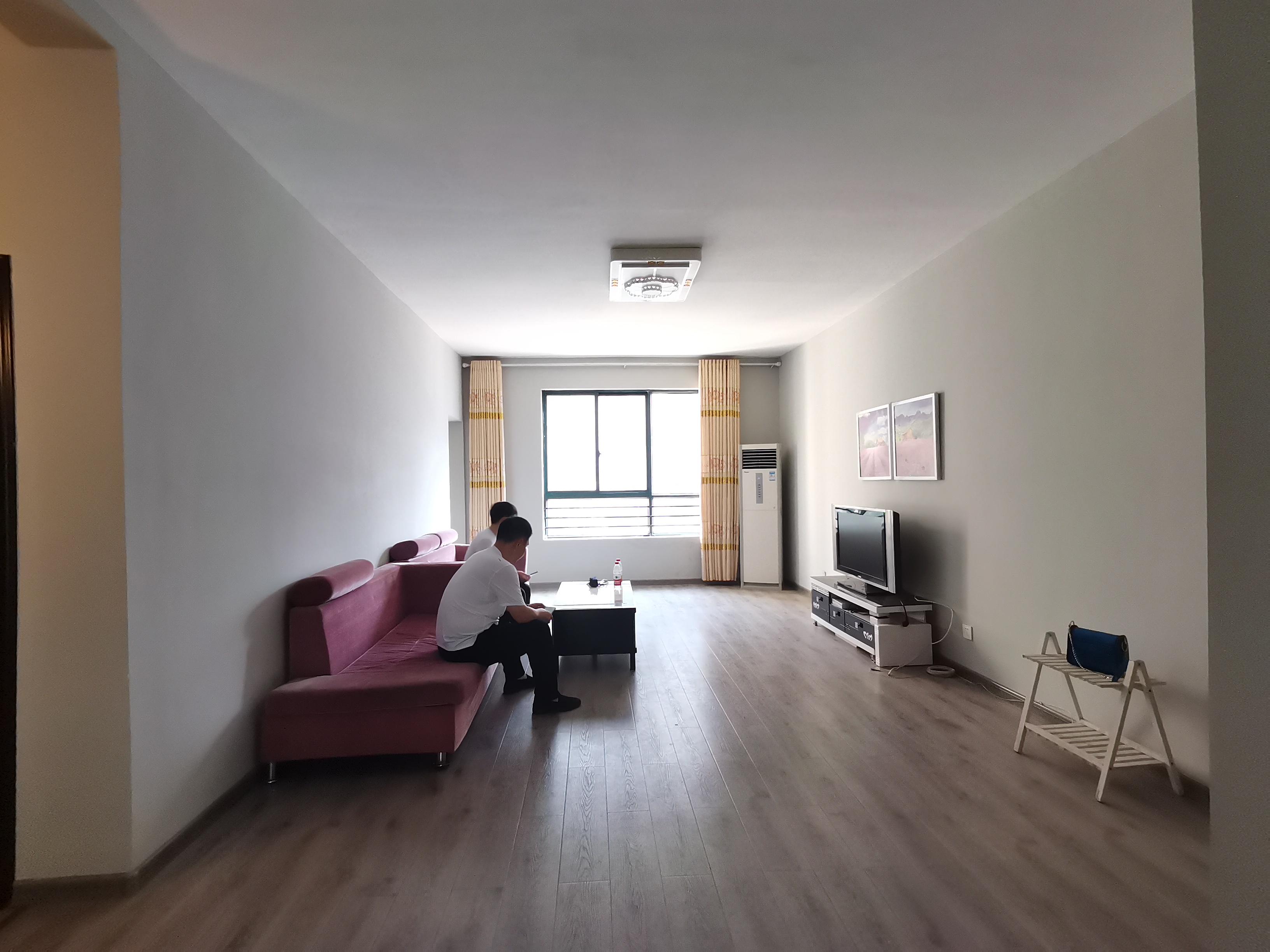 尚格名城东岸花园  3室2厅1卫    78.8万 尚格名城东岸花园  3室2厅1卫    78.8万室内图