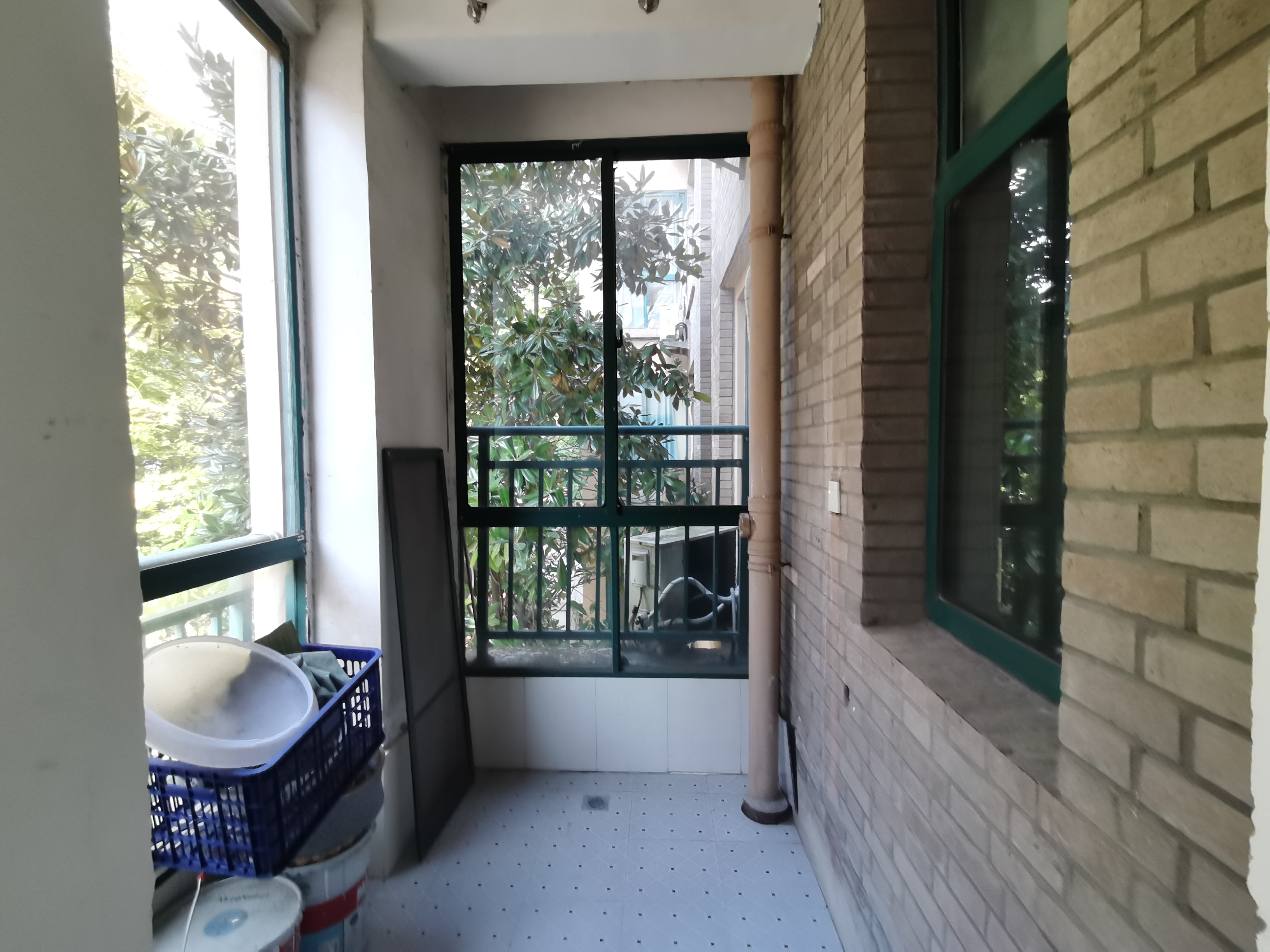 尚格名城东岸花园  3室2厅1卫    78.8万 尚格名城东岸花园  3室2厅1卫    78.8万室内图