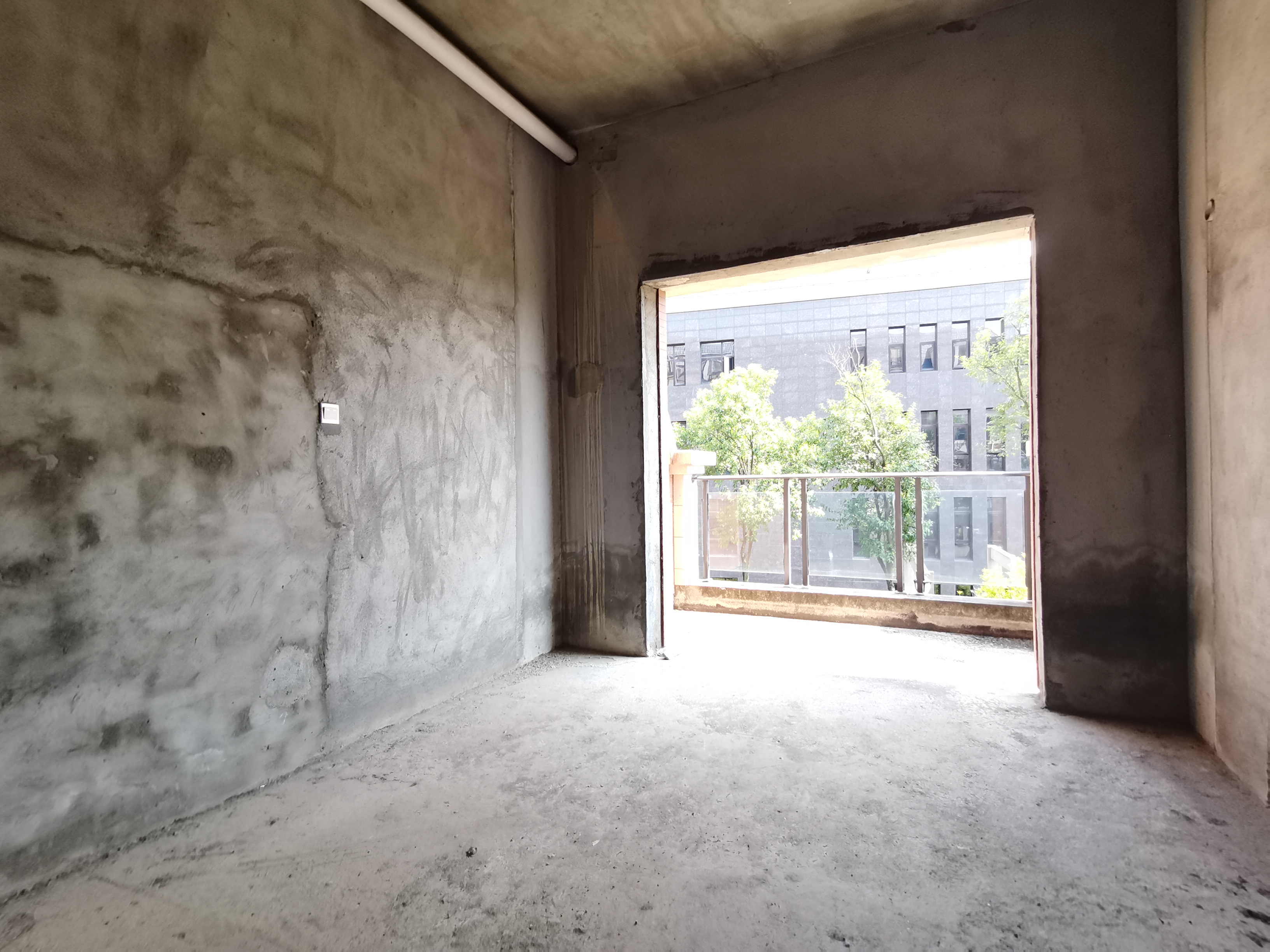 磐龙生态社区 6室3厅4卫 86.8万 磐龙生态社区 6室3厅4卫 86.8万室内图