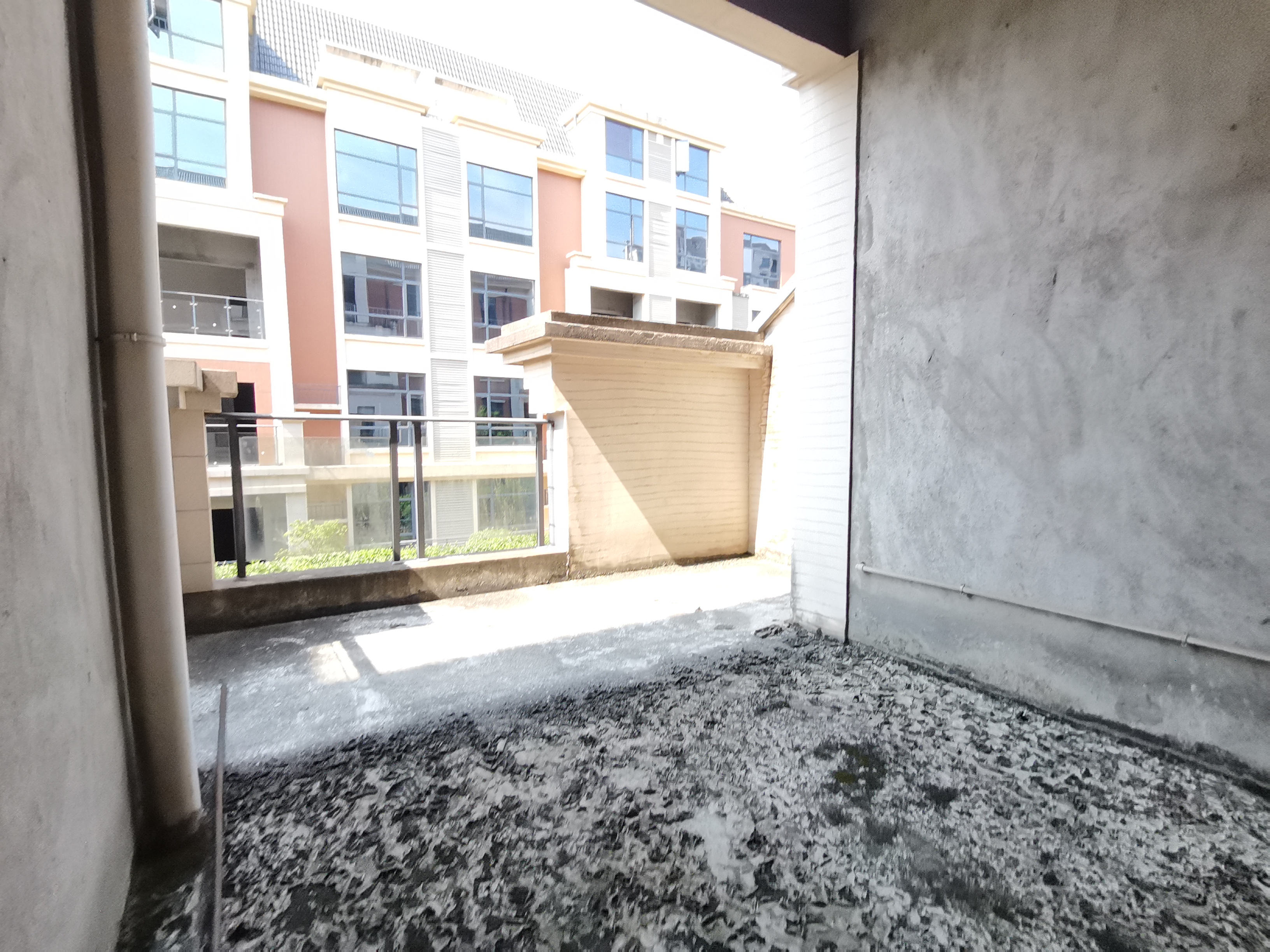 磐龙生态社区 6室3厅4卫 86.8万 磐龙生态社区 6室3厅4卫 86.8万室内图