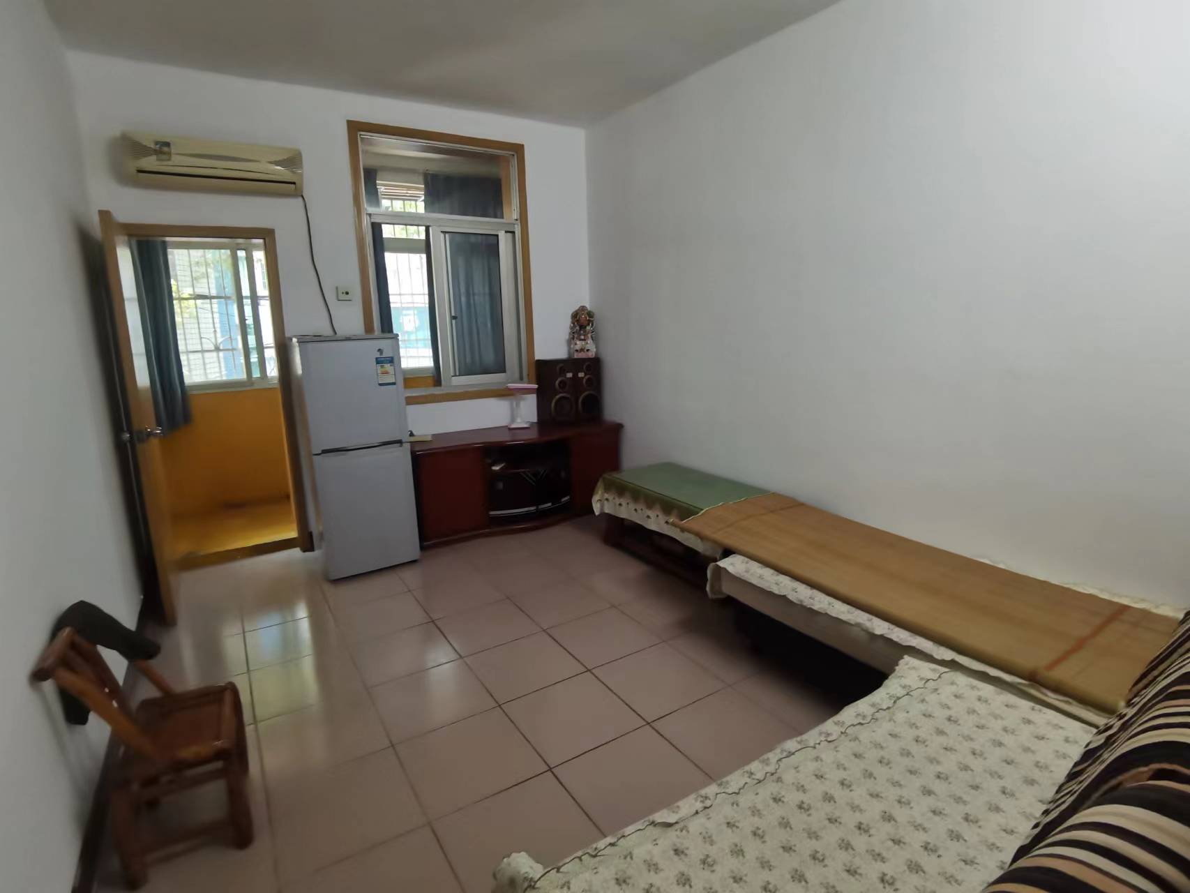 新华一村 1室1厅1卫 21.00万 新华一村 1室1厅1卫 21.00万室内图