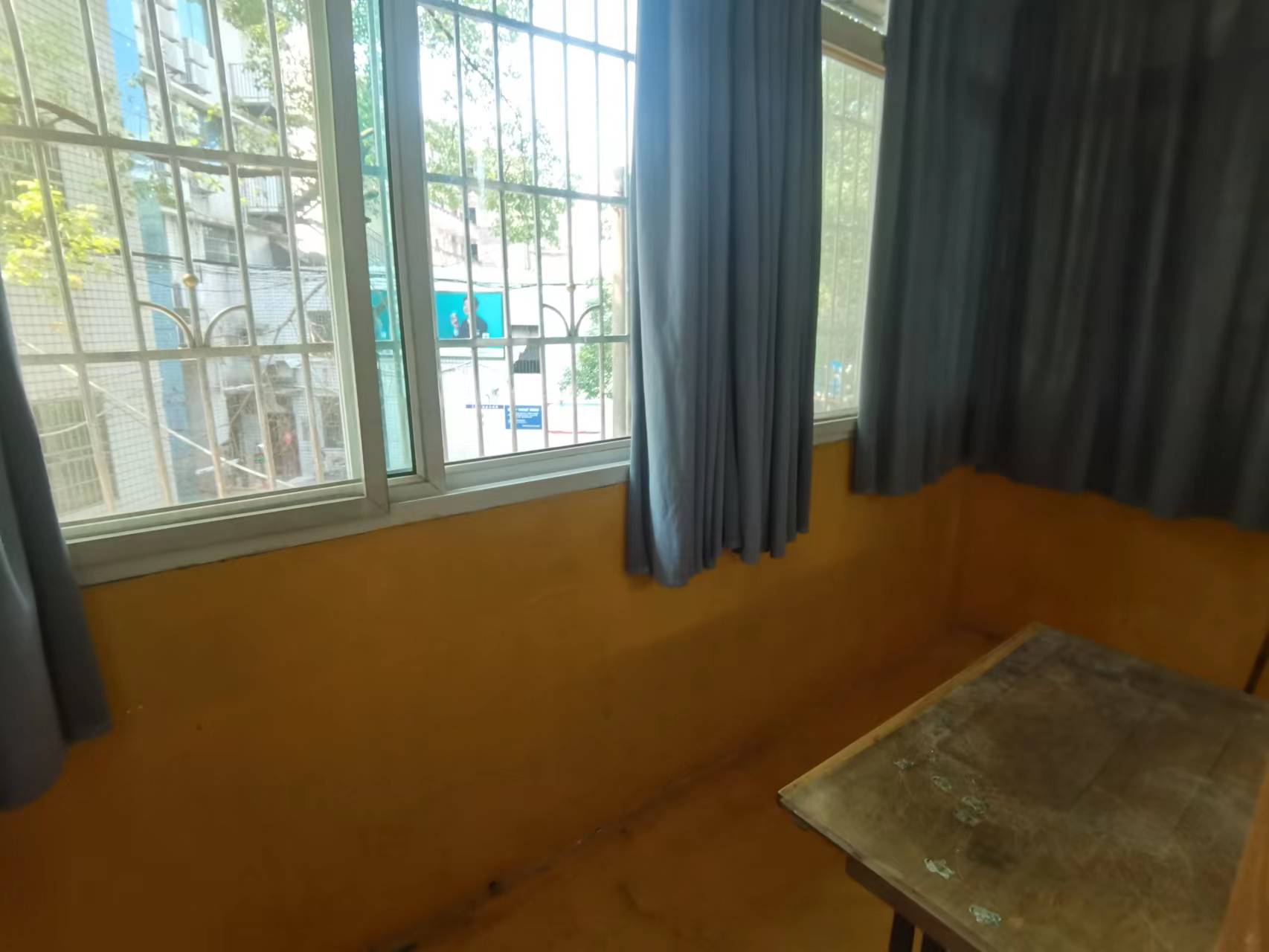 新华一村 1室1厅1卫 21.00万 新华一村 1室1厅1卫 21.00万室内图