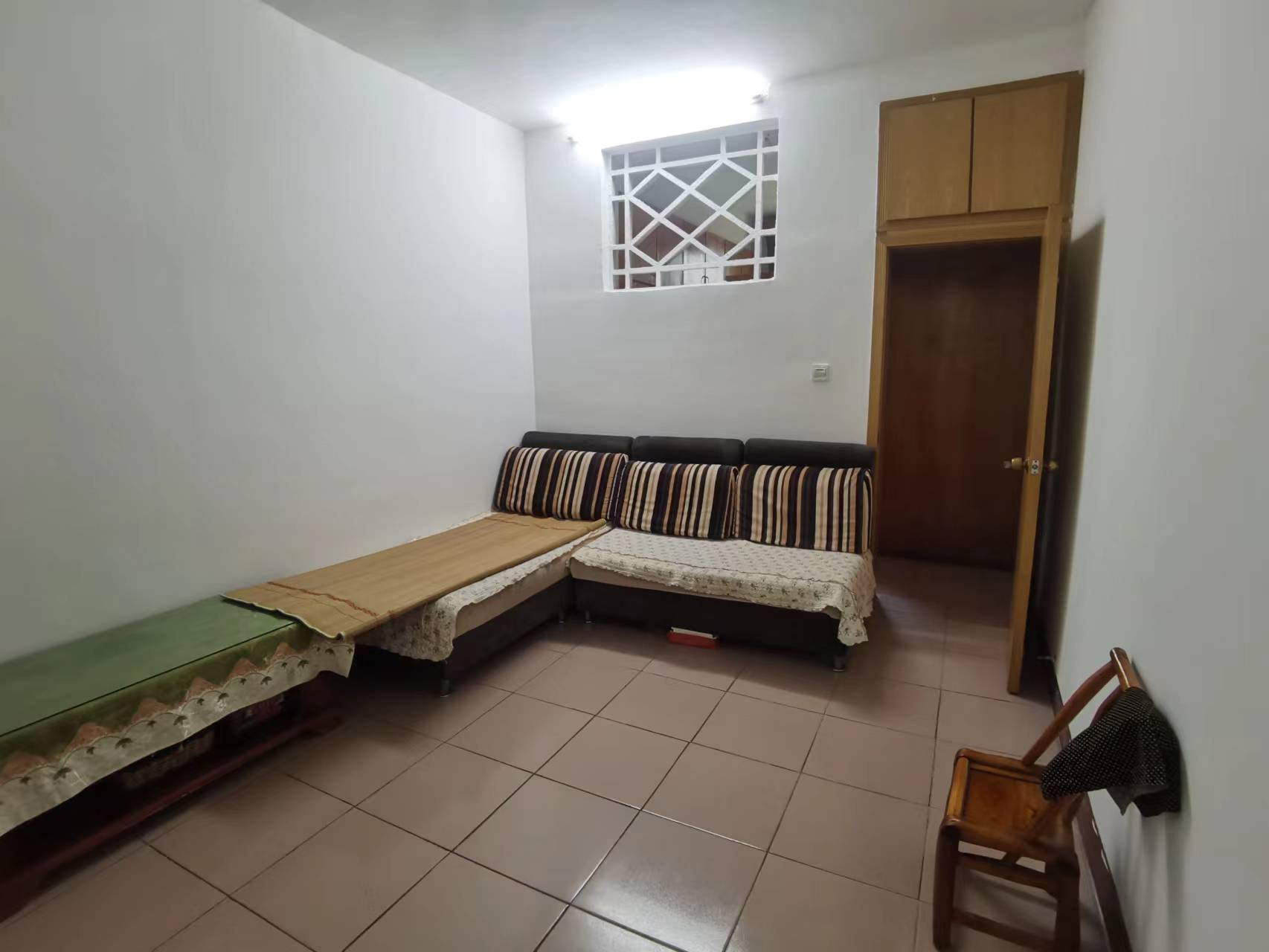 新华一村 1室1厅1卫 21.00万 新华一村 1室1厅1卫 21.00万室内图