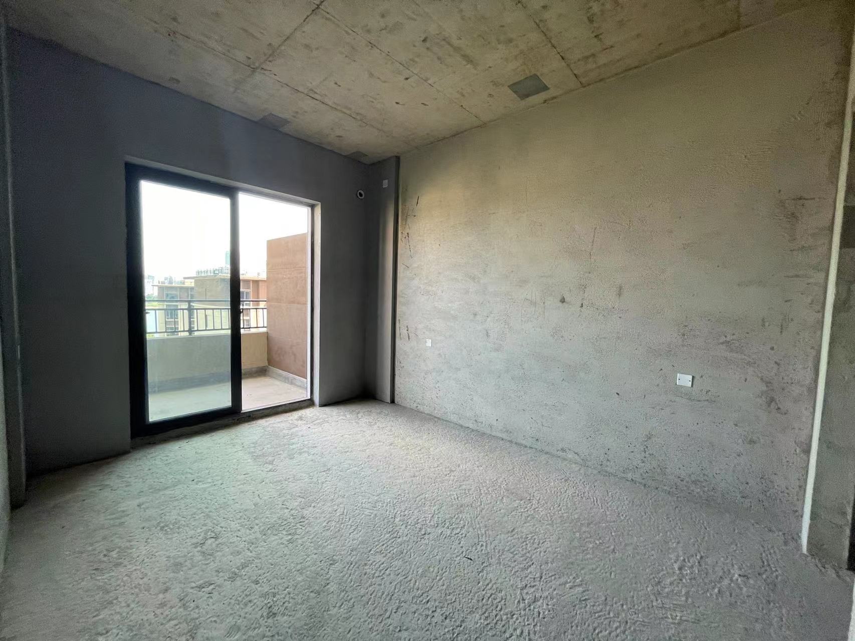 碧桂园江山一品 5室2厅3卫 130.0万 碧桂园江山一品 5室2厅3卫 130.0万室内图