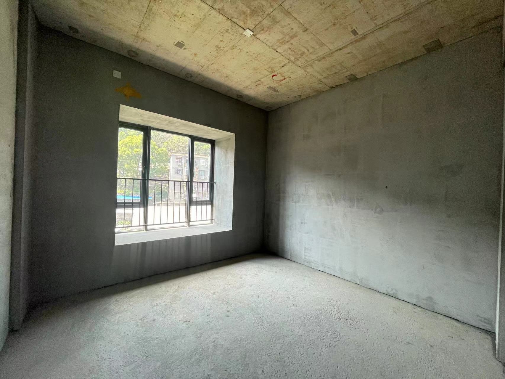 碧桂园江山一品 5室2厅3卫 130.0万 碧桂园江山一品 5室2厅3卫 130.0万室内图