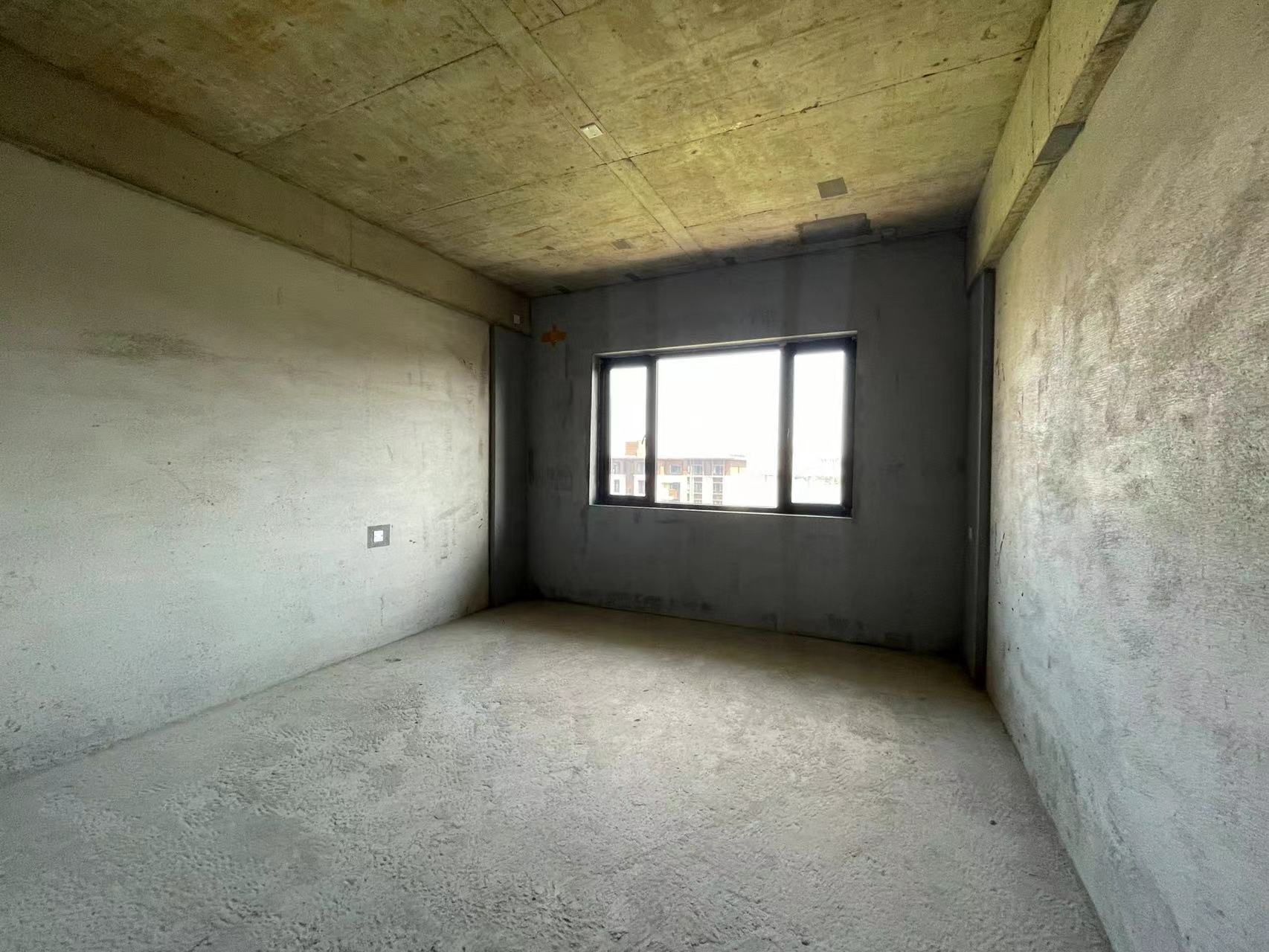 碧桂园江山一品 5室2厅3卫 130.0万 碧桂园江山一品 5室2厅3卫 130.0万室内图