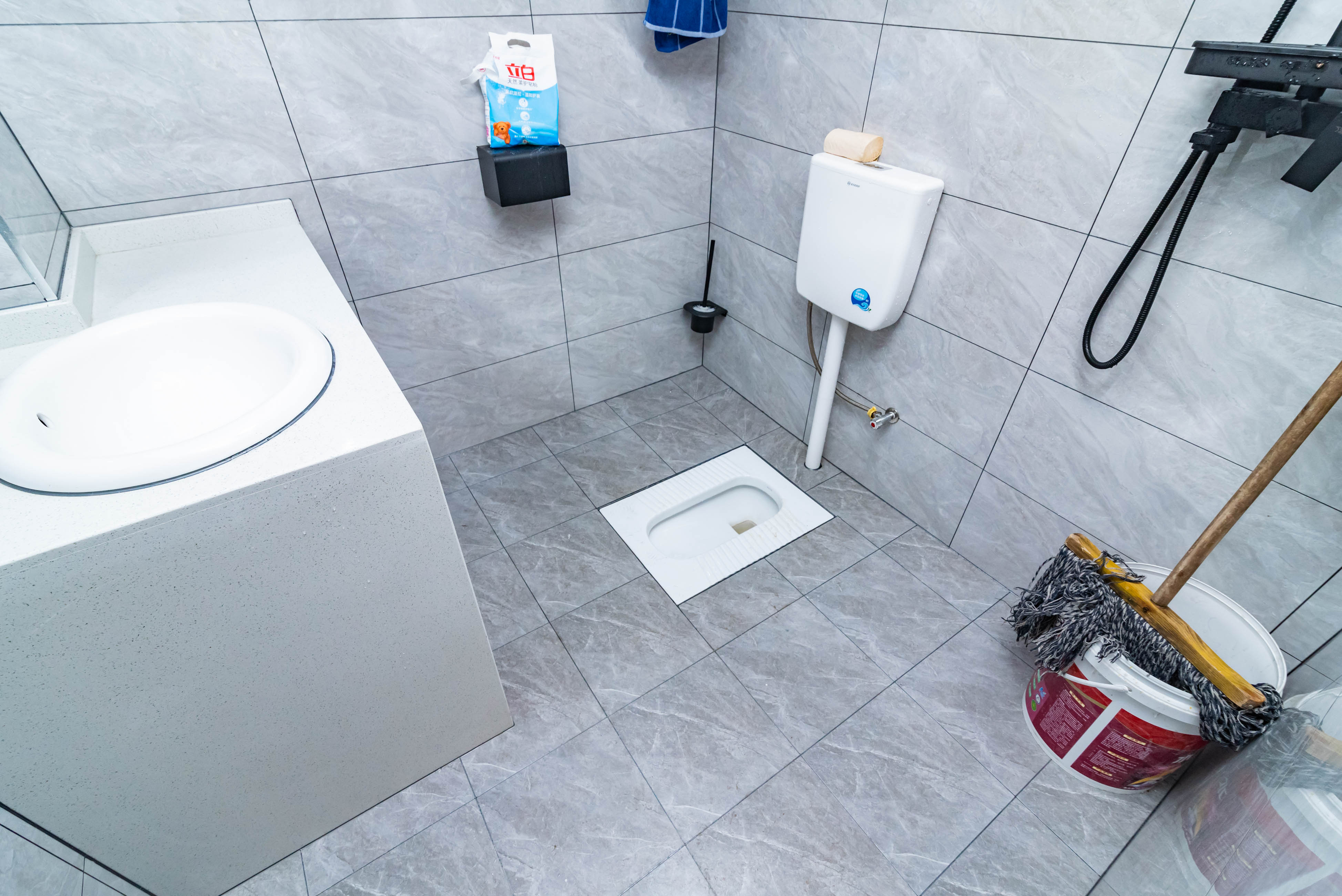 紫晶城  2室2厅1卫    49.8万 紫晶城  2室2厅1卫    49.8万卫生间