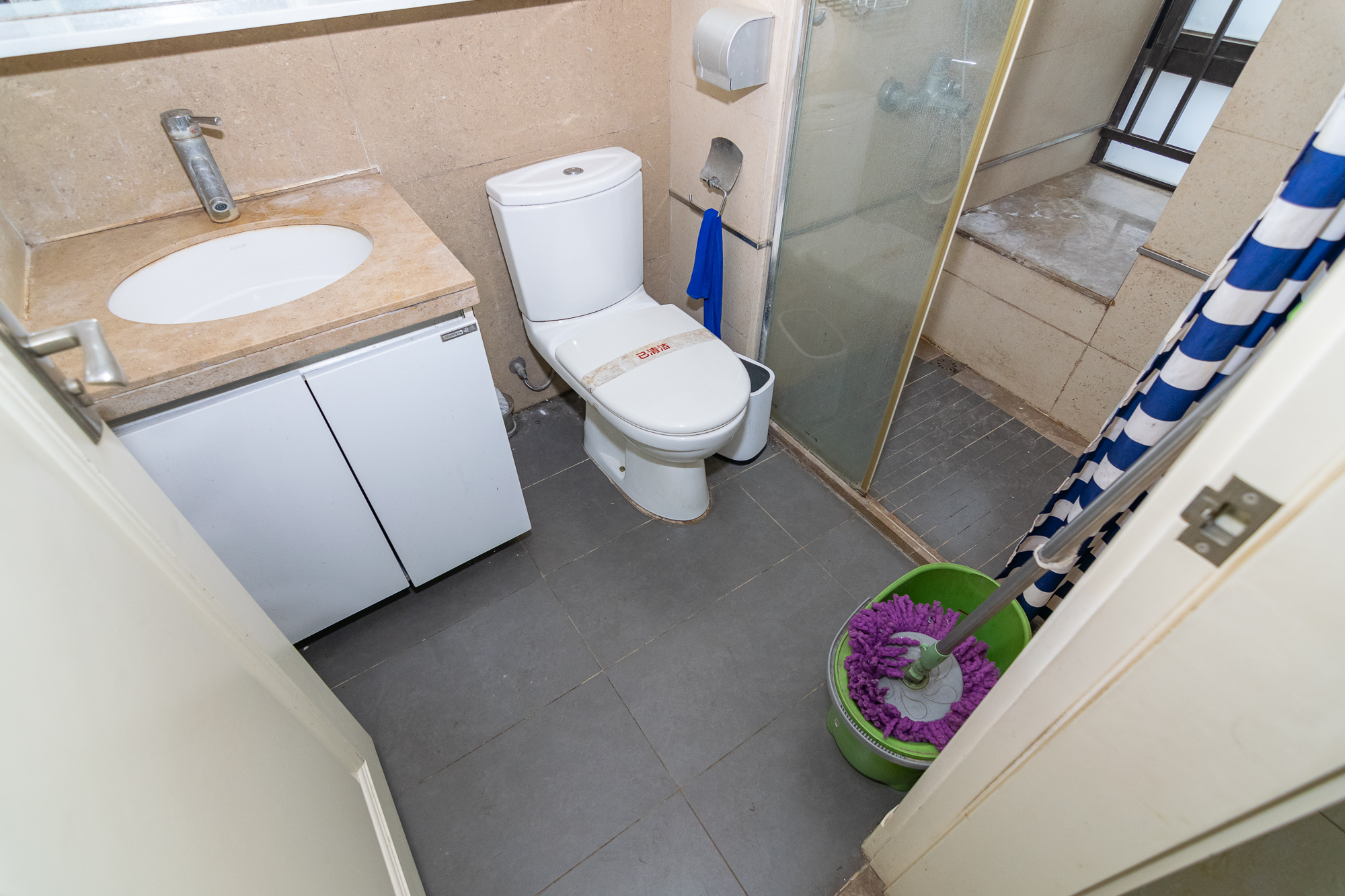 时代倾城一期  3室2厅2卫    112.8万卫生间