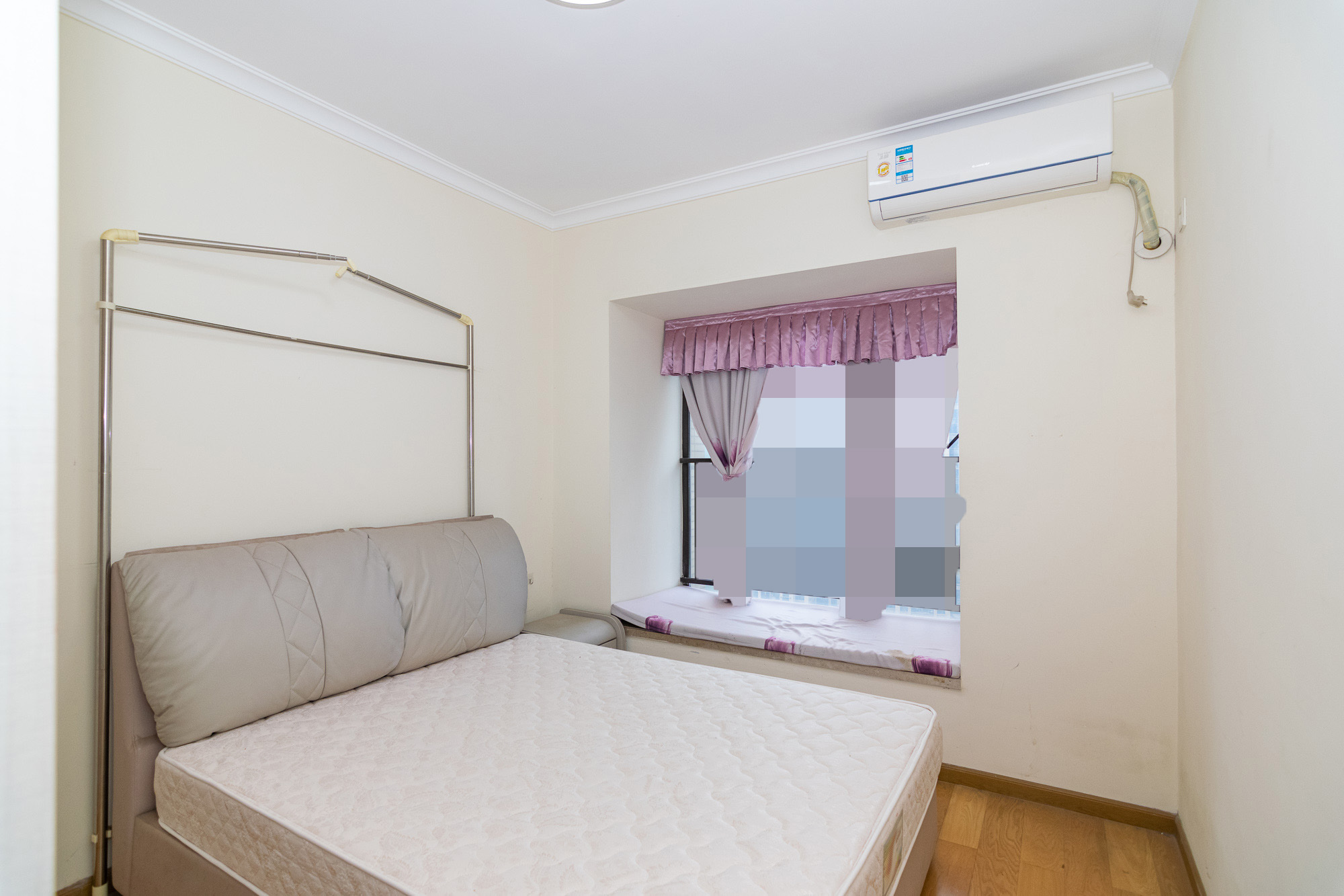 时代倾城一期  3室2厅2卫    112.8万卧室