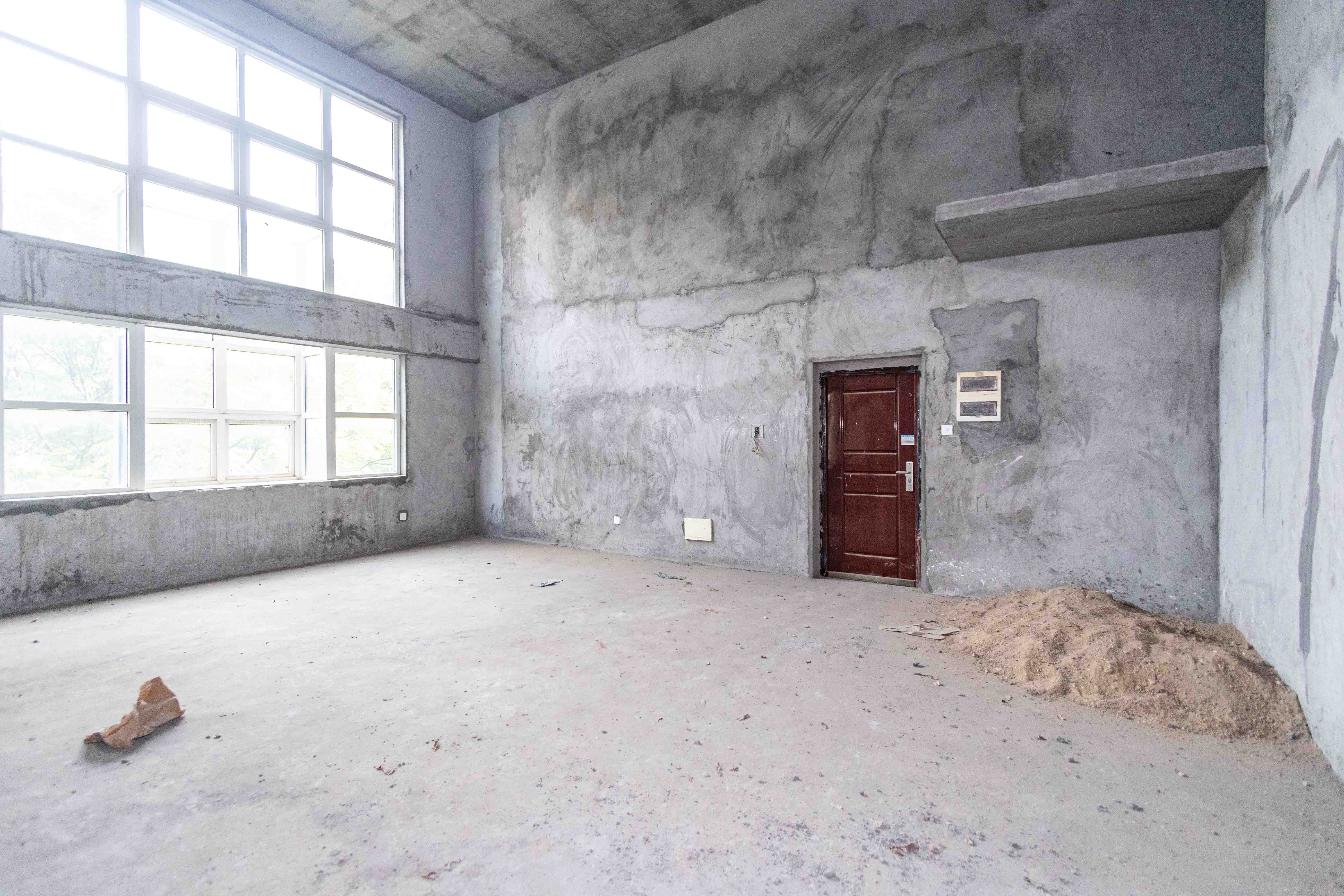 汇金城/嘉华城一期 5室2厅2卫 260.0万 汇金城/嘉华城一期 5室2厅2卫 260.0万客厅