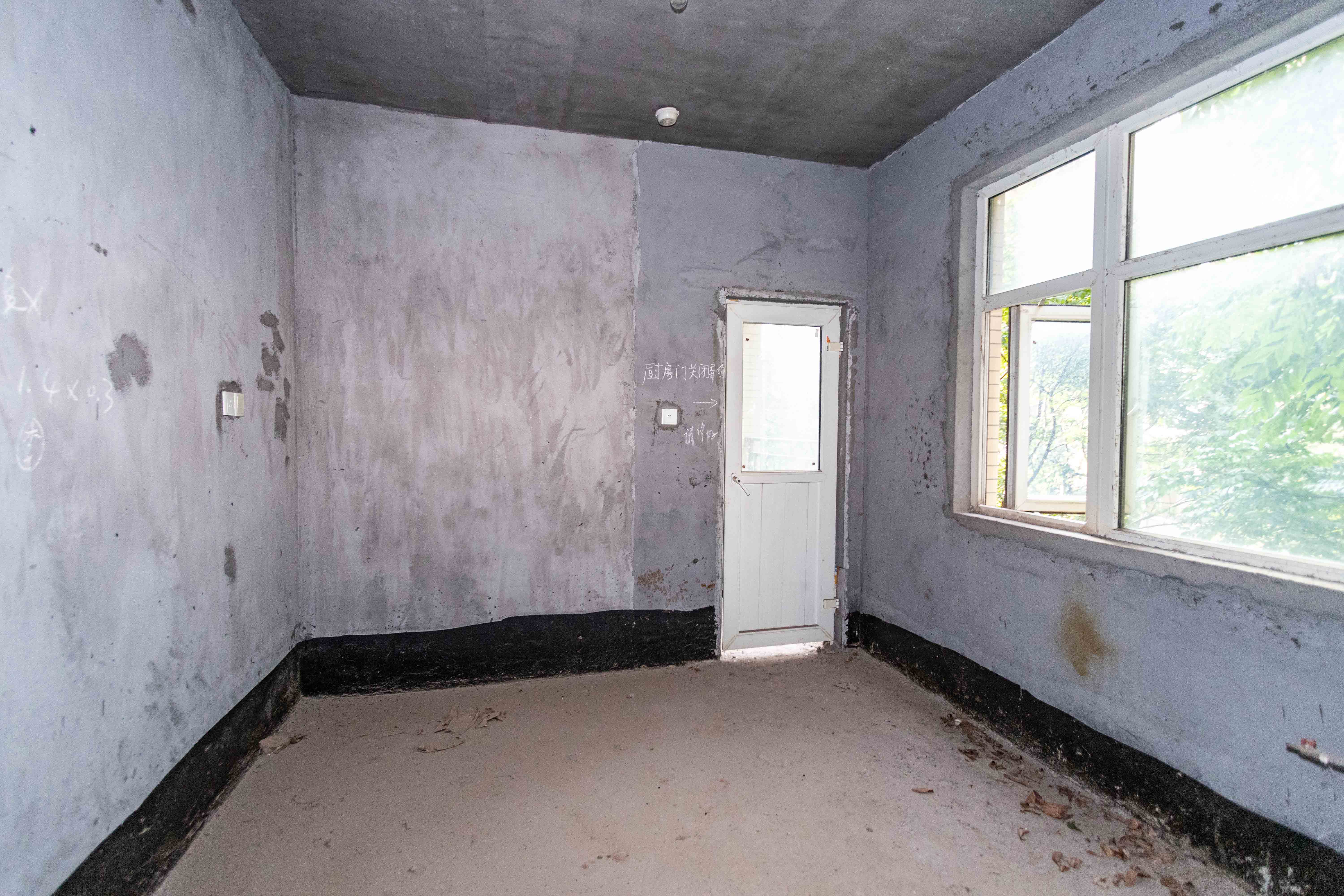 汇金城/嘉华城一期 5室2厅2卫 260.0万 汇金城/嘉华城一期 5室2厅2卫 260.0万其他