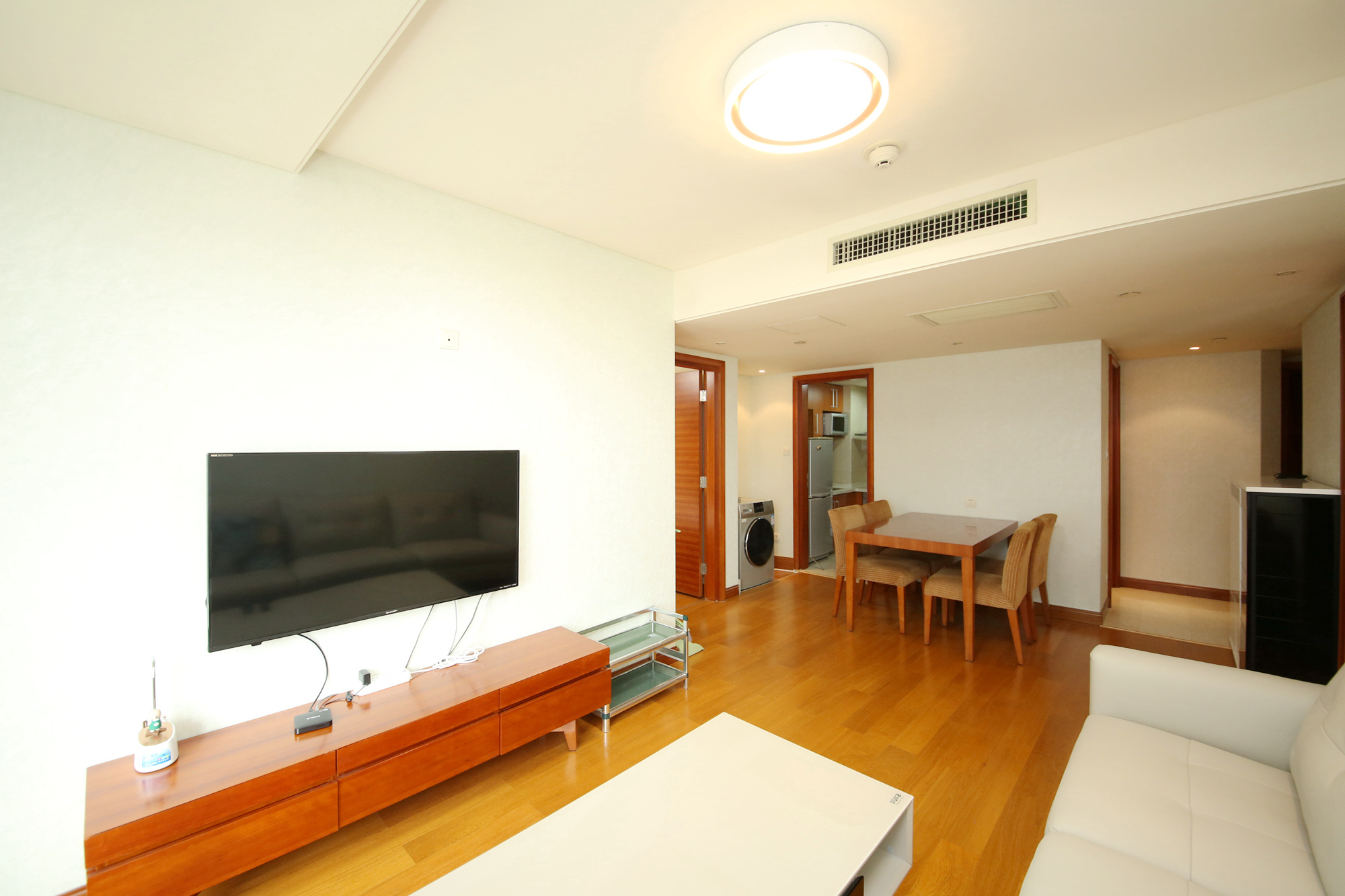 运达国际广场  2室1厅1卫    188.0万客厅