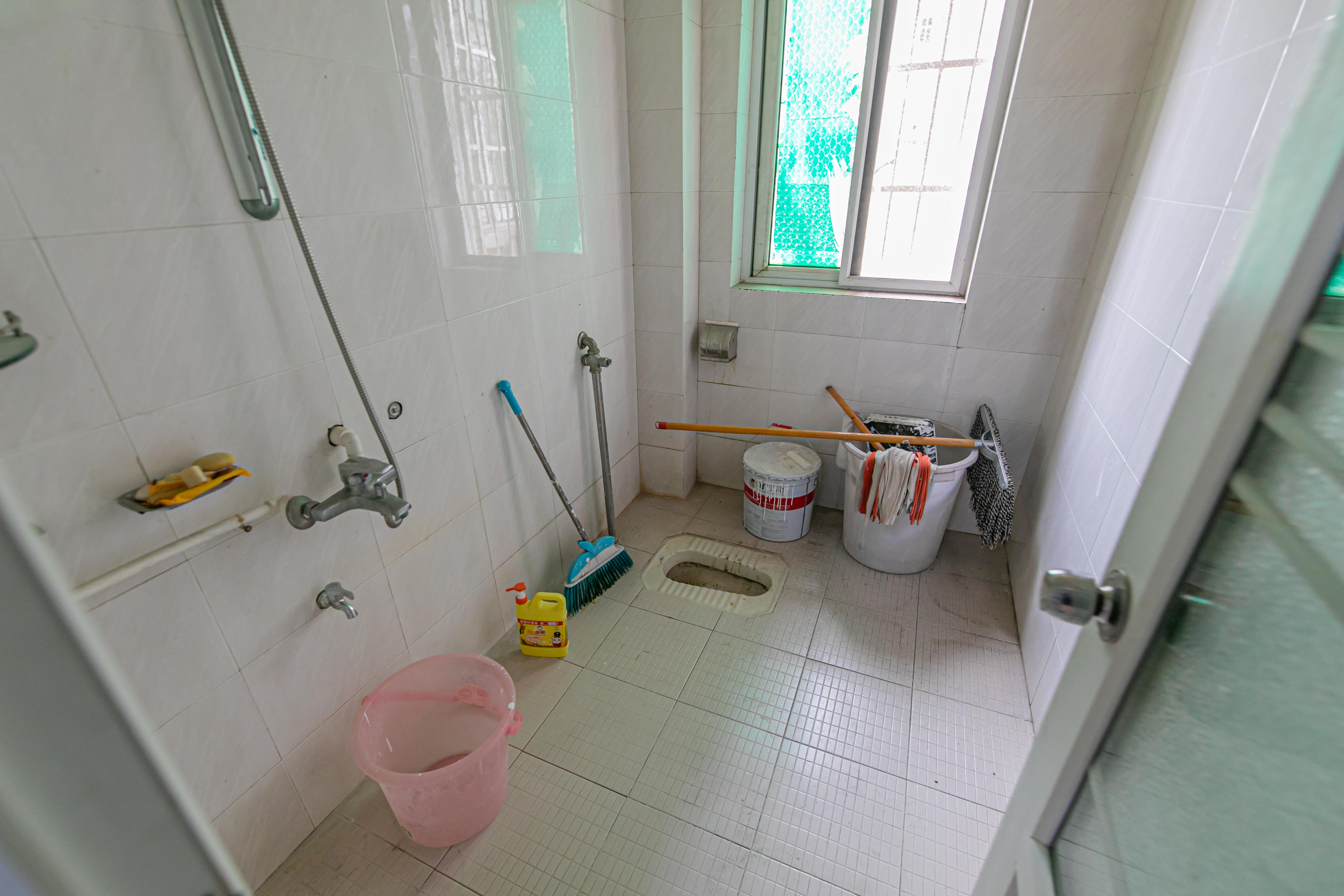 圆梦灰埠大市场 3室2厅1卫 62.41万 圆梦灰埠大市场 3室2厅1卫 62.41万卫生间