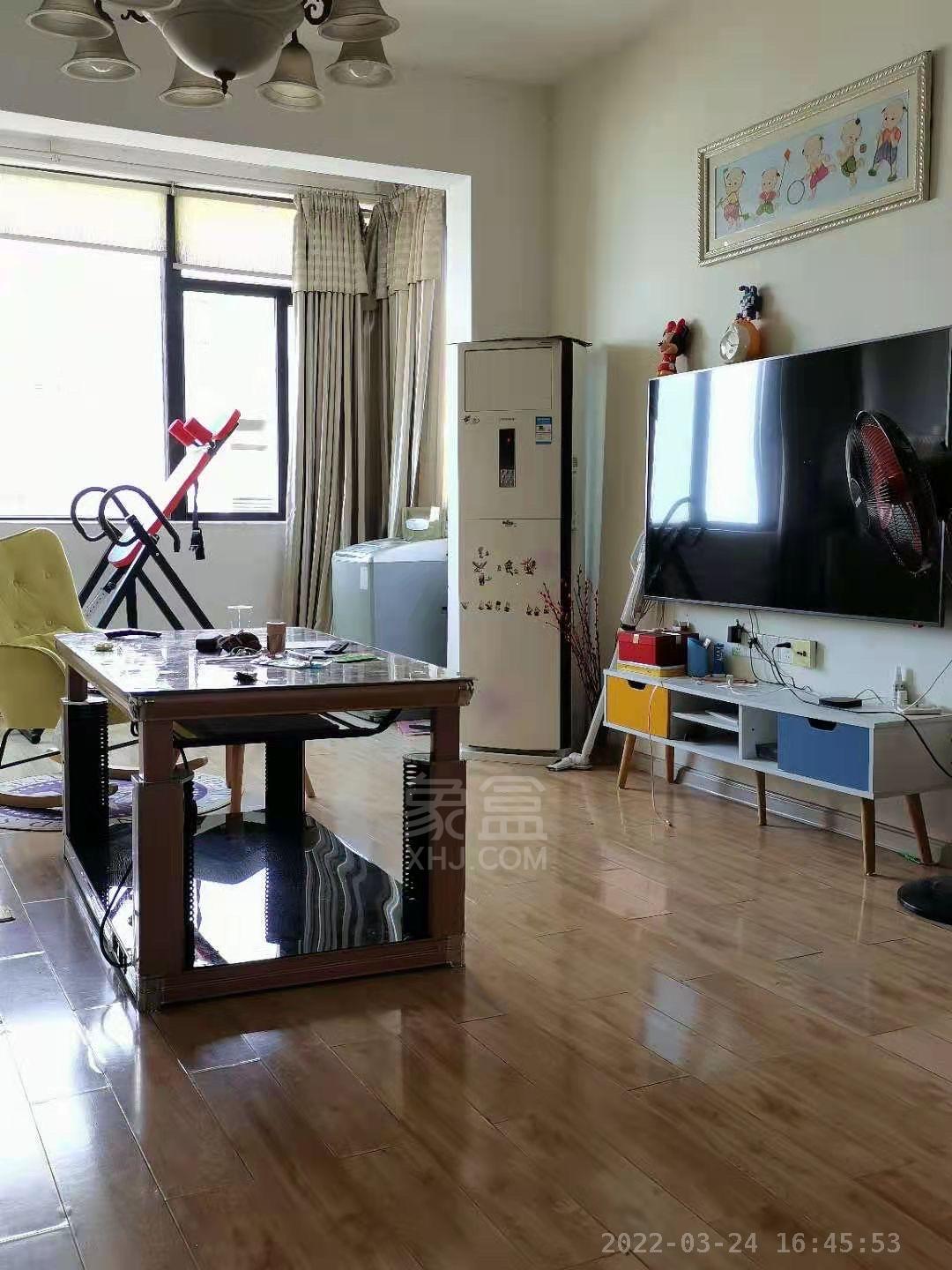 中央商业广场 2室2厅1卫 55.0万 中央商业广场 2室2厅1卫 55.0万室内图