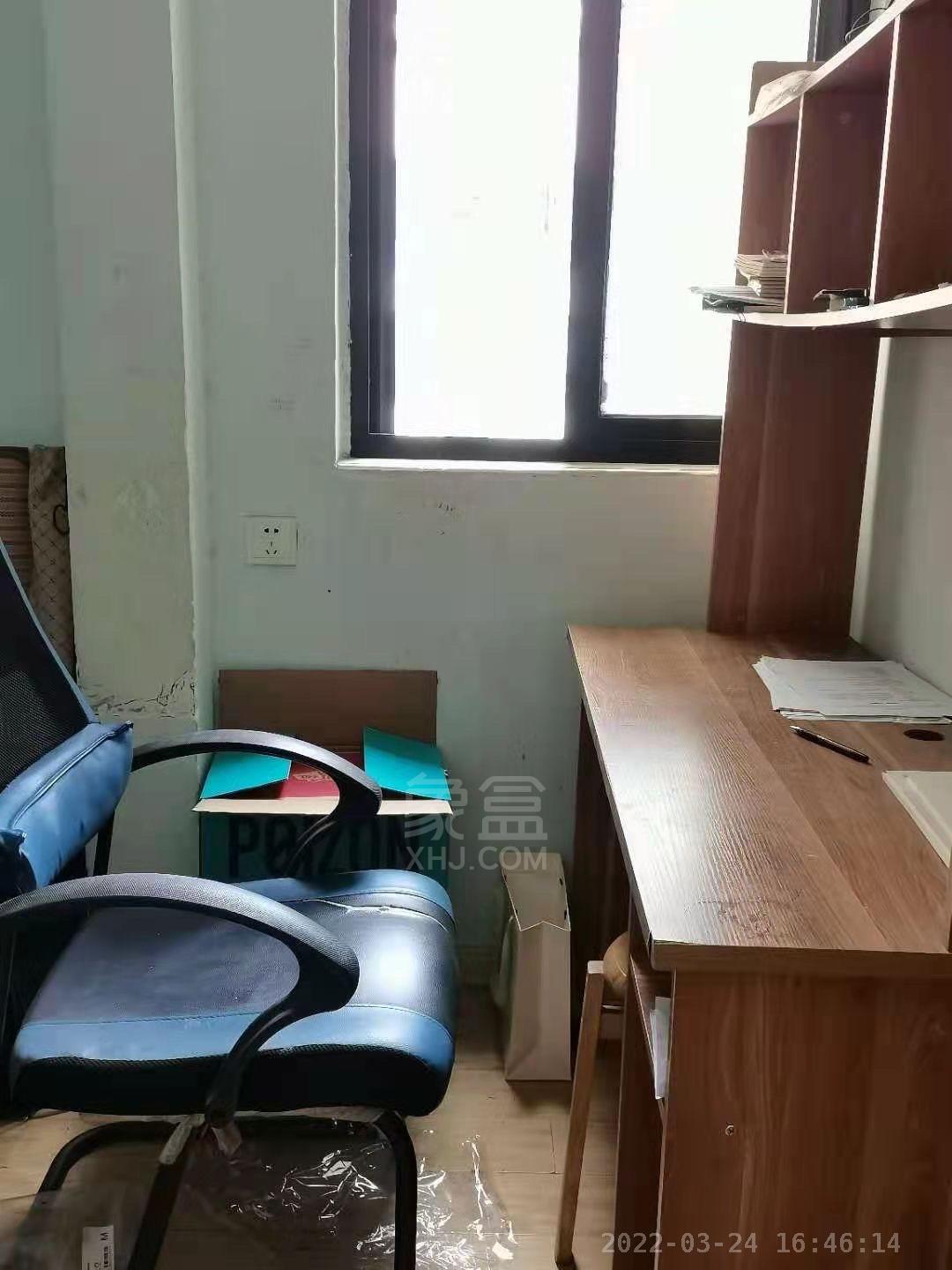 中央商业广场 2室2厅1卫 55.0万 中央商业广场 2室2厅1卫 55.0万室内图