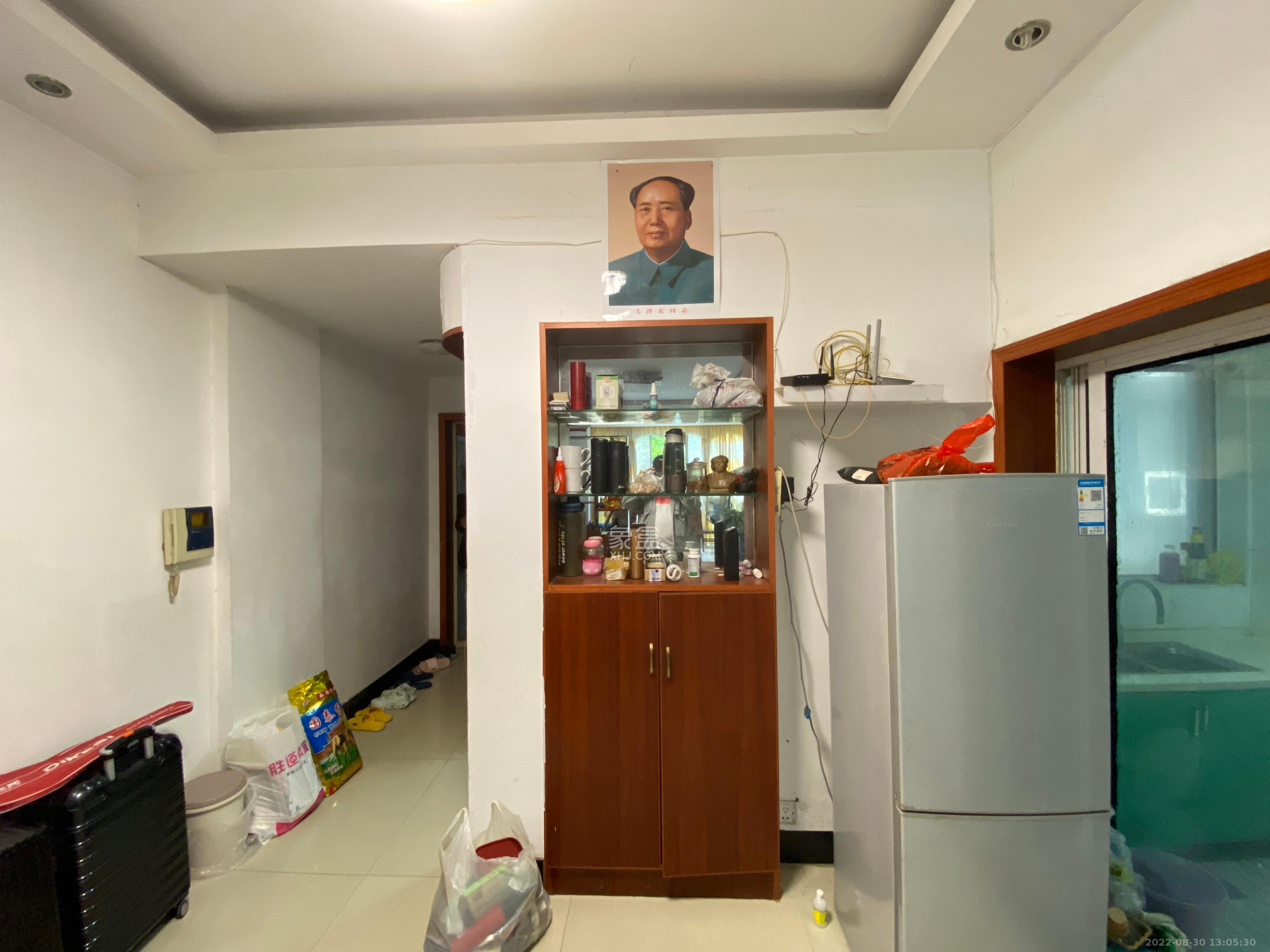 麓山枫情  3室2厅1卫    2600.0元/月室内图