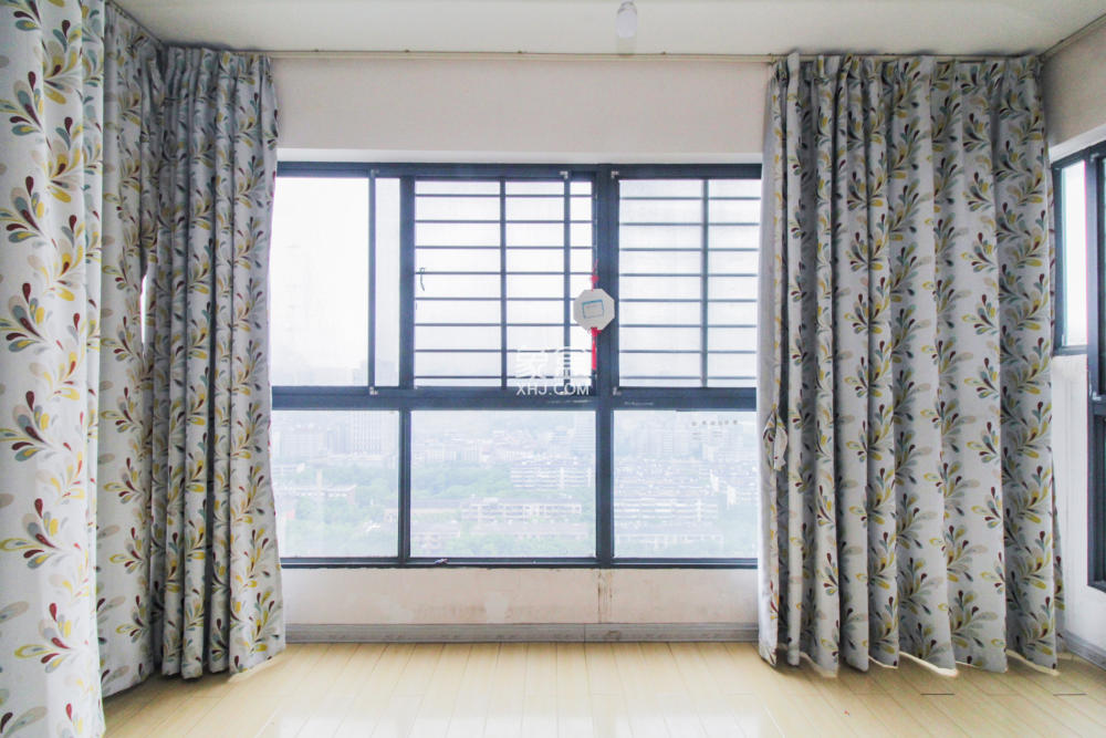 上海城小区  3室2厅2卫   103.00万