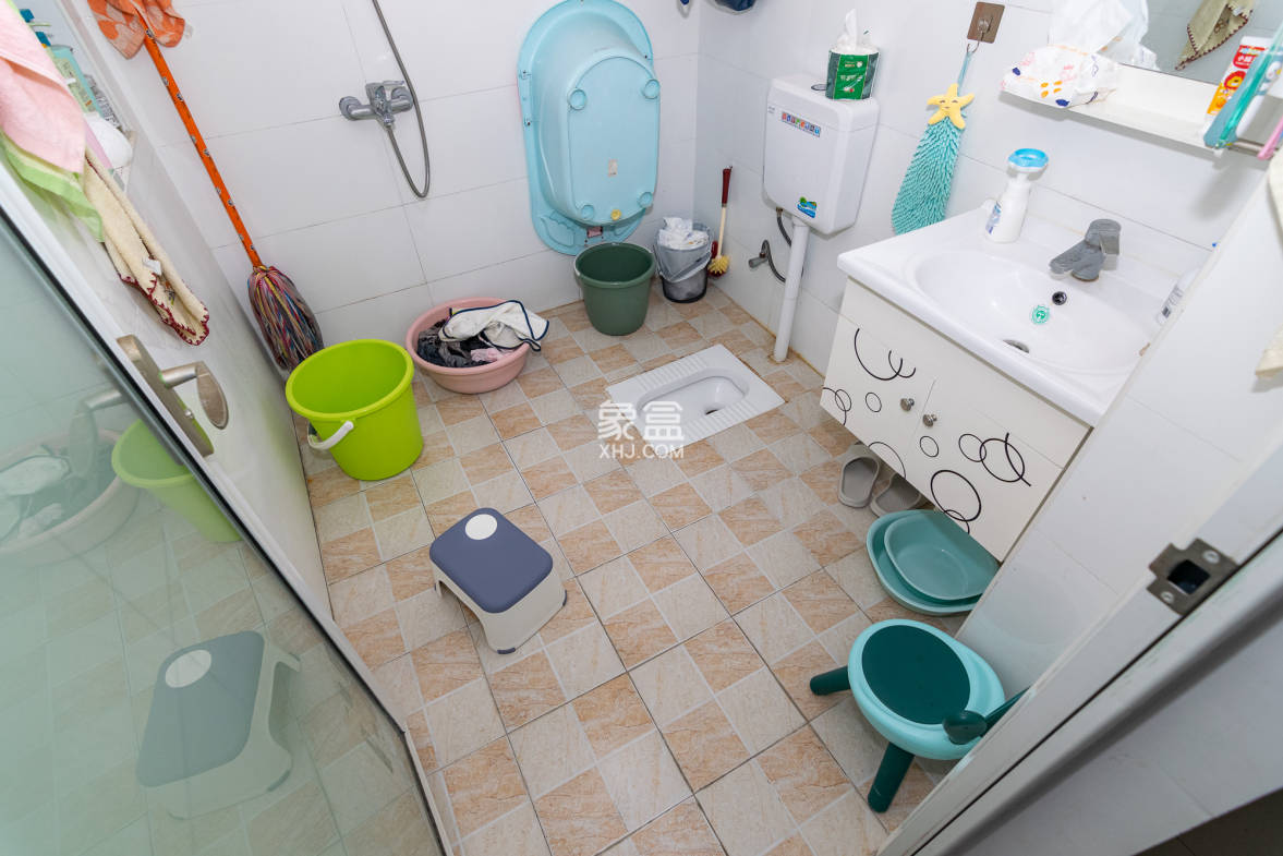 龙湖湘风原著(龙湖湘风星城) 3室2厅1卫 80.0万 龙湖湘风原著(龙湖湘风星城) 3室2厅1卫 80.0万卫生间