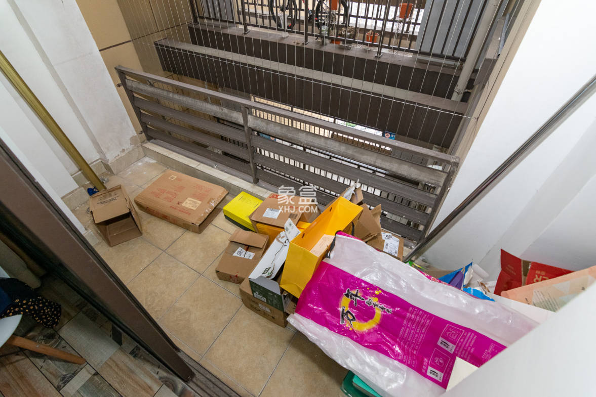 龙湖湘风原著(龙湖湘风星城) 3室2厅1卫 80.0万 龙湖湘风原著(龙湖湘风星城) 3室2厅1卫 80.0万阳台