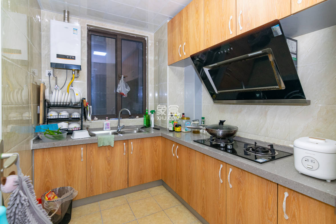 龙湖湘风原著(龙湖湘风星城) 3室2厅1卫 80.0万 龙湖湘风原著(龙湖湘风星城) 3室2厅1卫 80.0万厨房