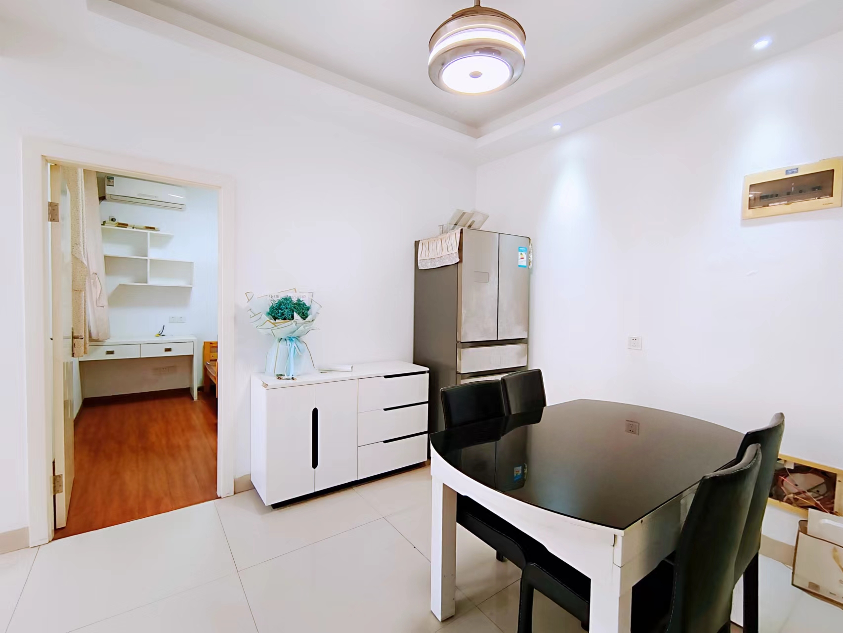 泰山公馆 2室2厅1卫 54.0万 泰山公馆 2室2厅1卫 54.0万室内图