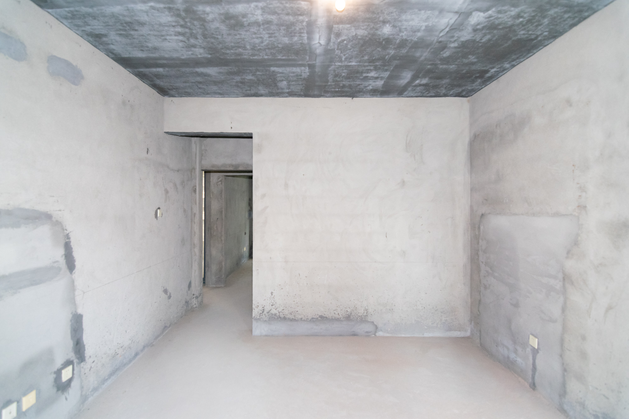 勤诚达新界  4室2厅2卫    132.0万其他