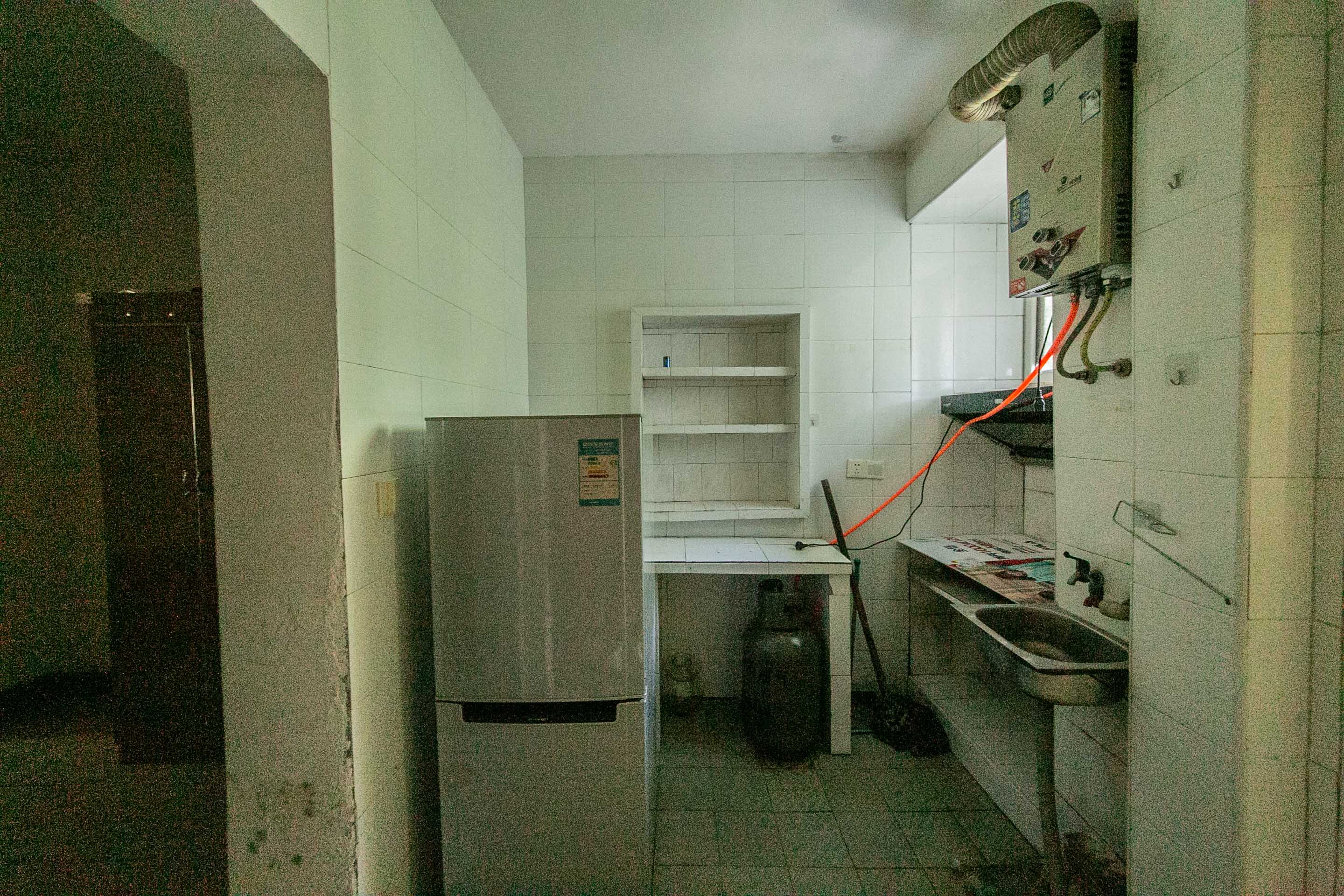 国庆新村  1室1厅1卫   28.50万厨房