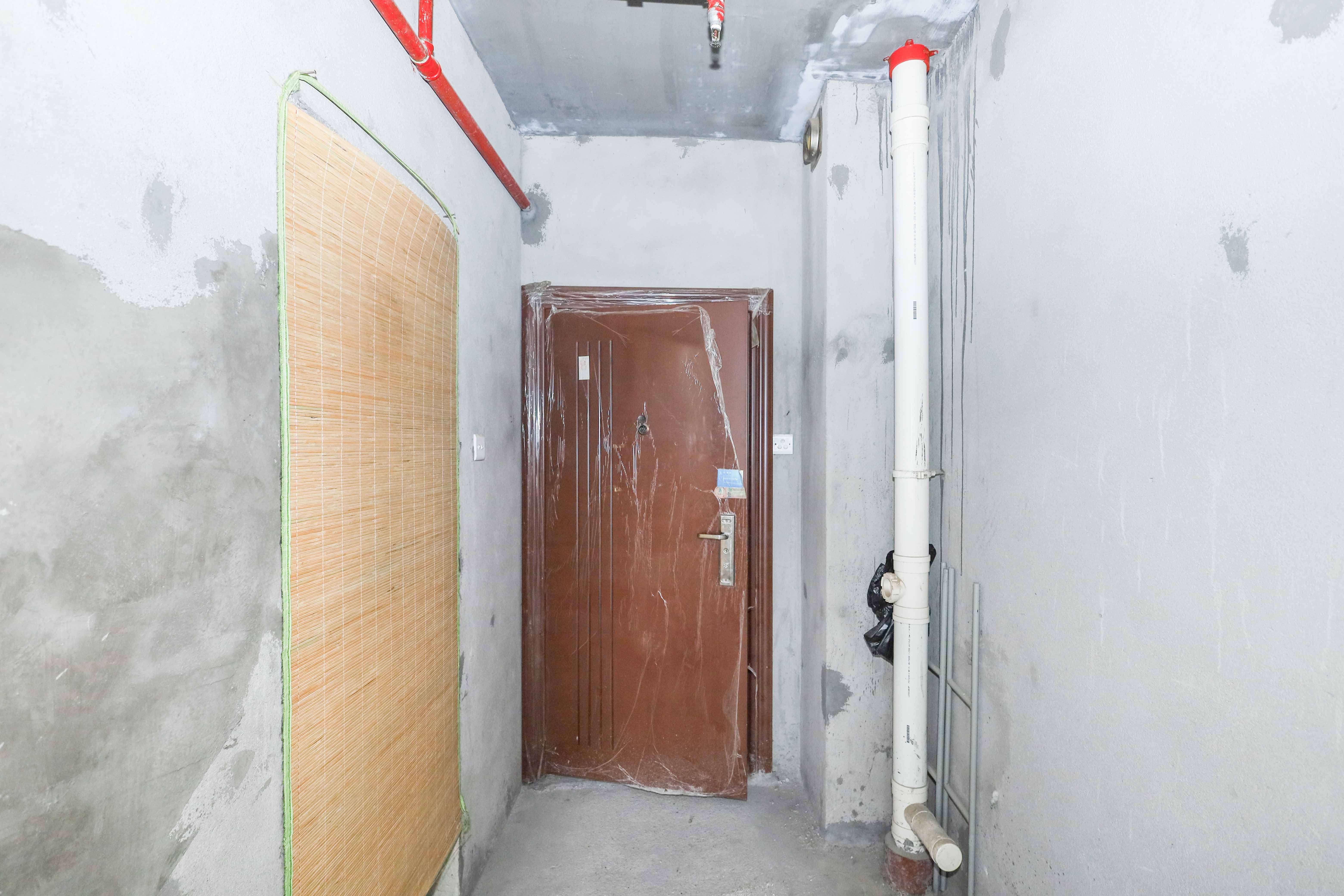 保利麓谷林语I区  1室1厅1卫   32.00万其他