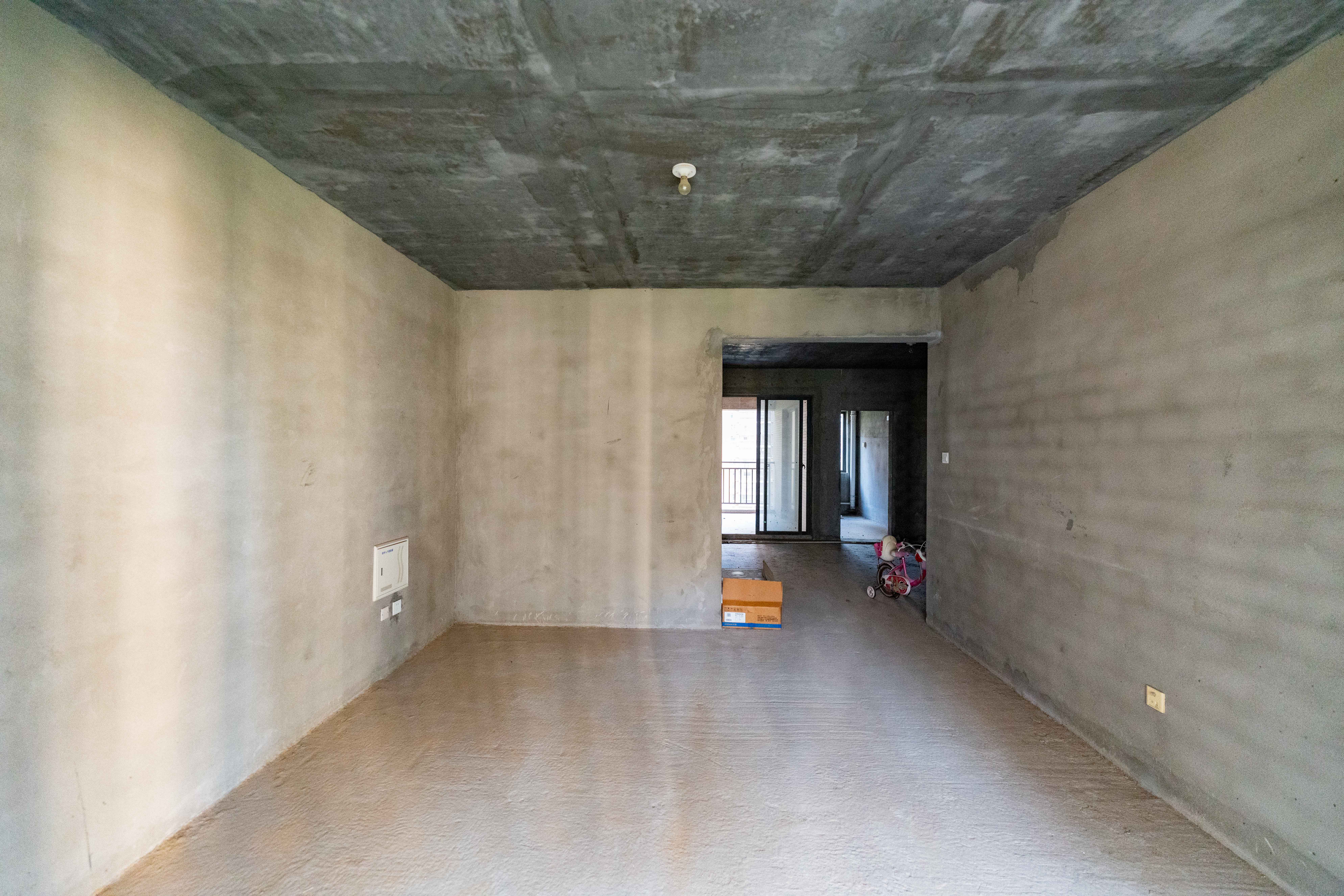 嘉福长安郡（融信澜悦、嘉福好美家园）  5室2厅2卫    135.0万客厅