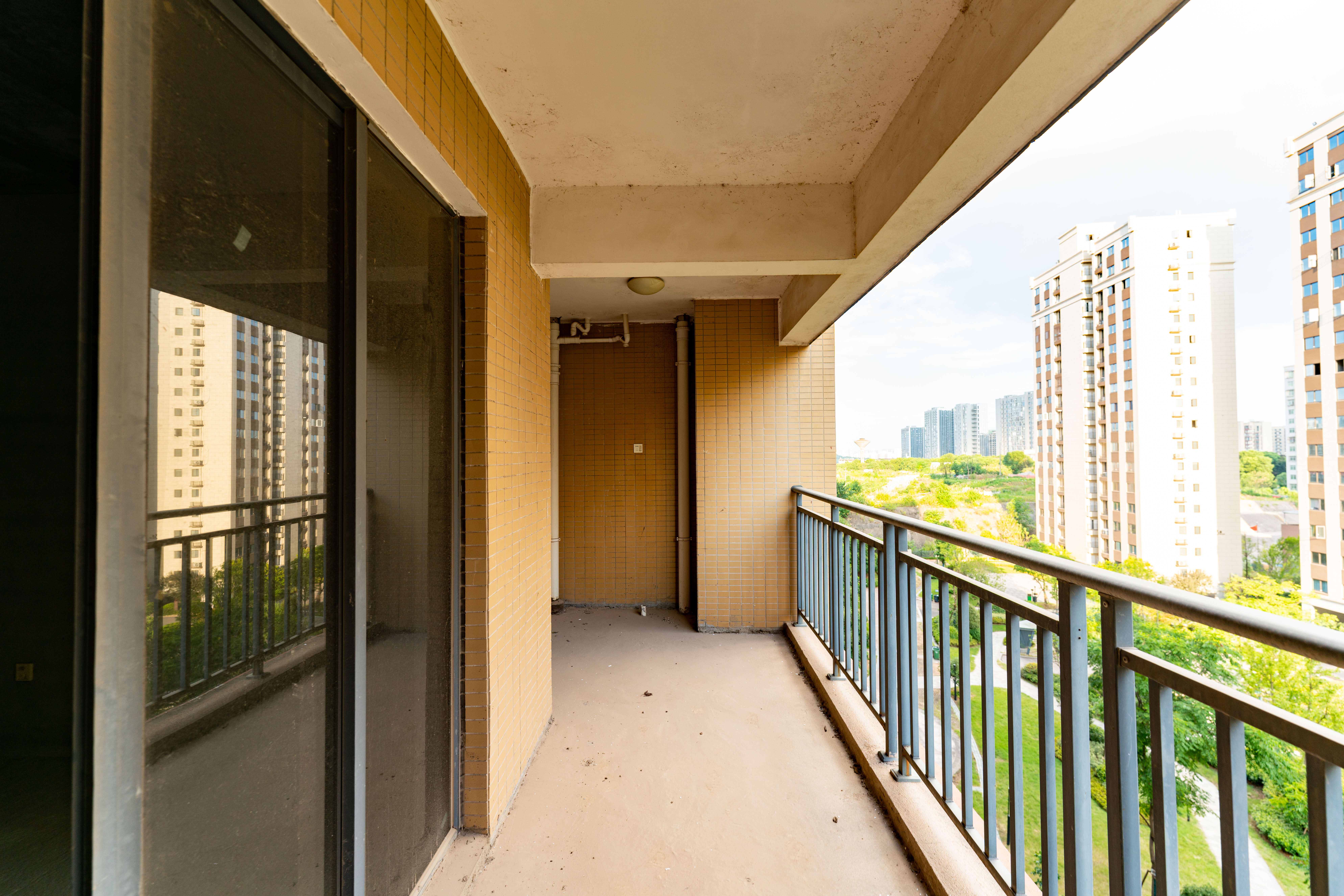 嘉福长安郡（融信澜悦、嘉福好美家园）  5室2厅2卫    135.0万其他