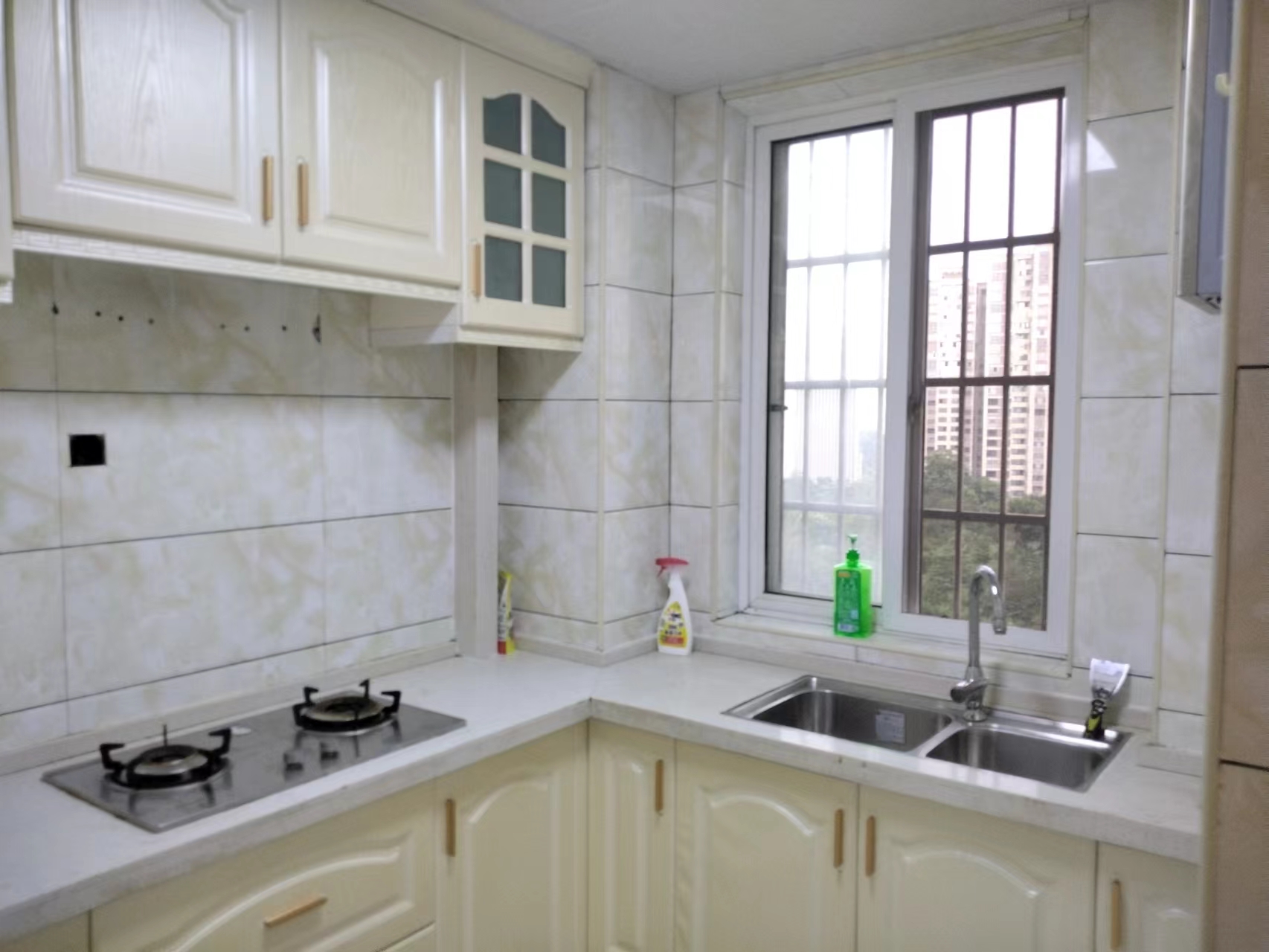 颐景园3期协力小区 3室2厅1卫 71.80万 颐景园3期协力小区 3室2厅1卫 71.80万室内图