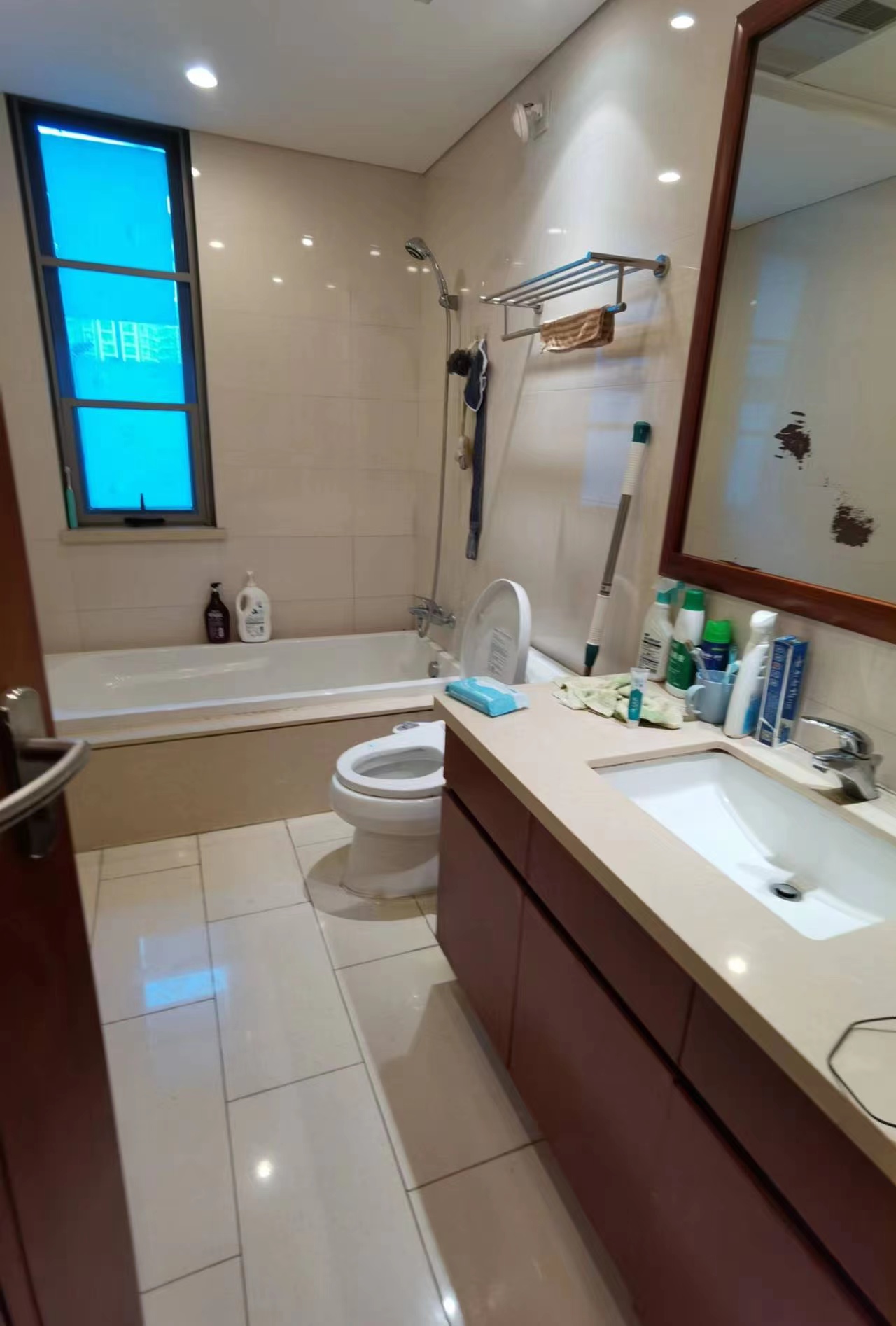 晋合湘水湾一期 3室2厅2卫 130.00万 晋合湘水湾一期 3室2厅2卫 130.00万室内图