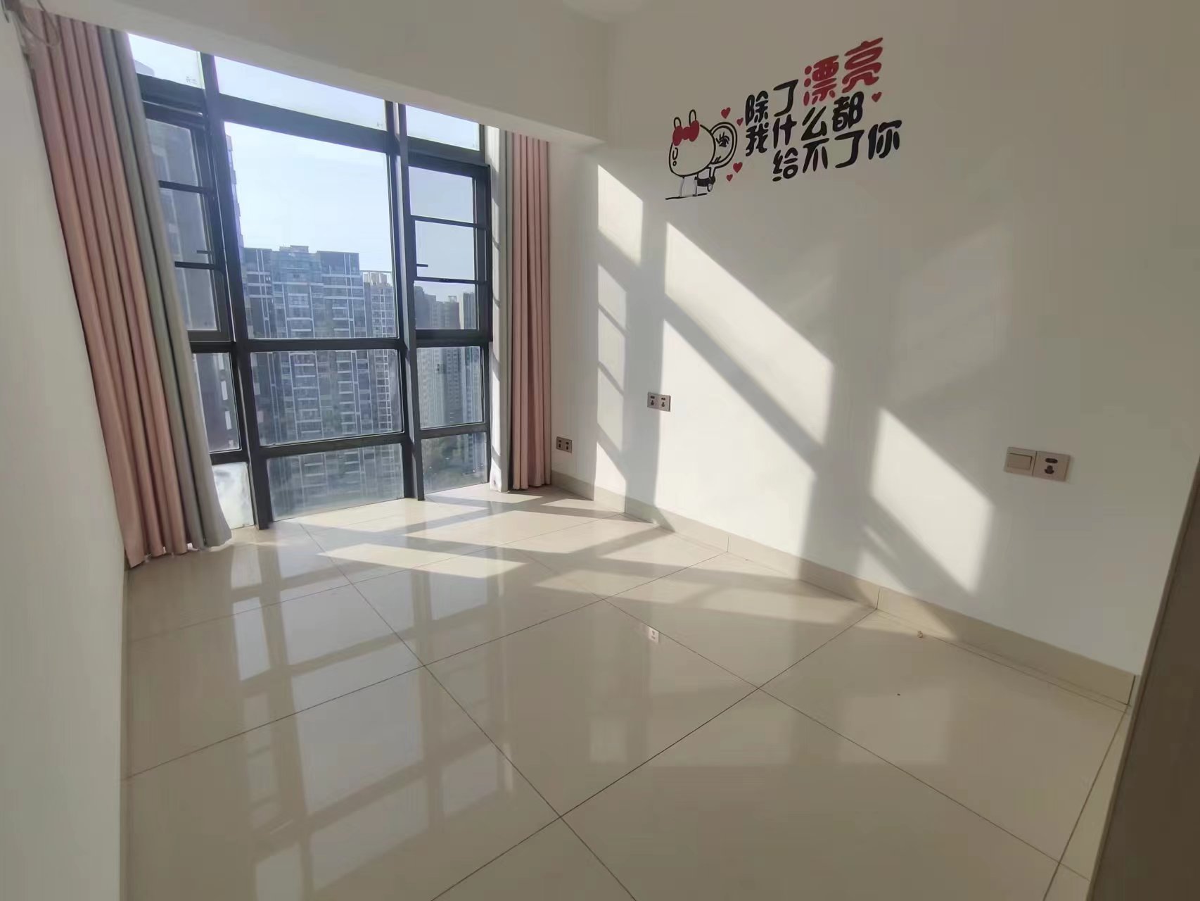 美的城一期  3室2厅1卫   80.00万室内图