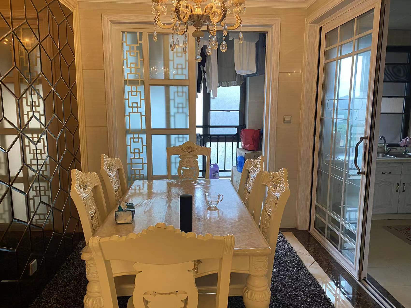 凯旋名门人民中路1006号 4室2厅2卫 115.0万 凯旋名门人民中路1006号 4室2厅2卫 115.0万室内图