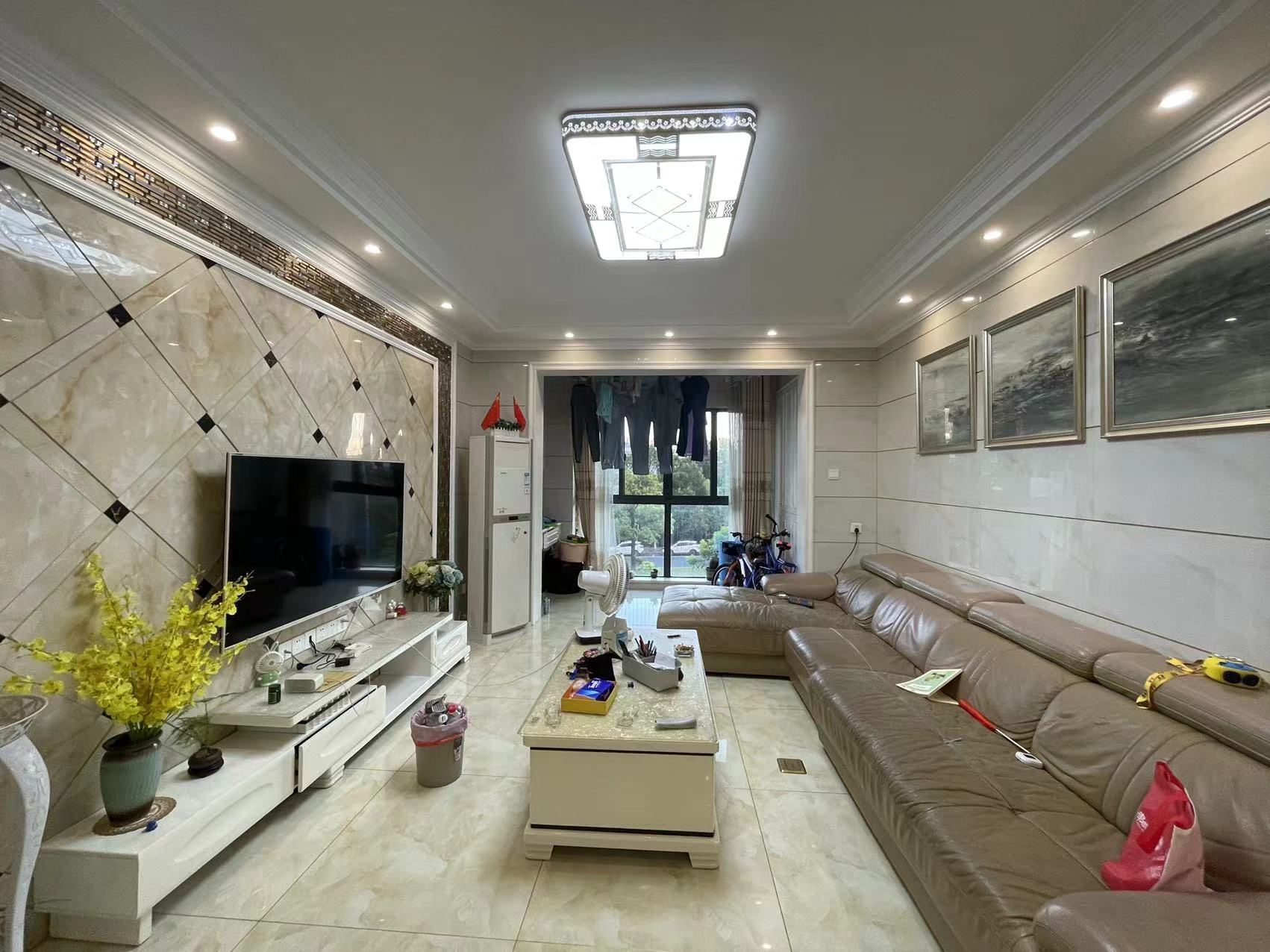 提香蓝岸 3室2厅2卫 86.0万 提香蓝岸 3室2厅2卫 86.0万室内图