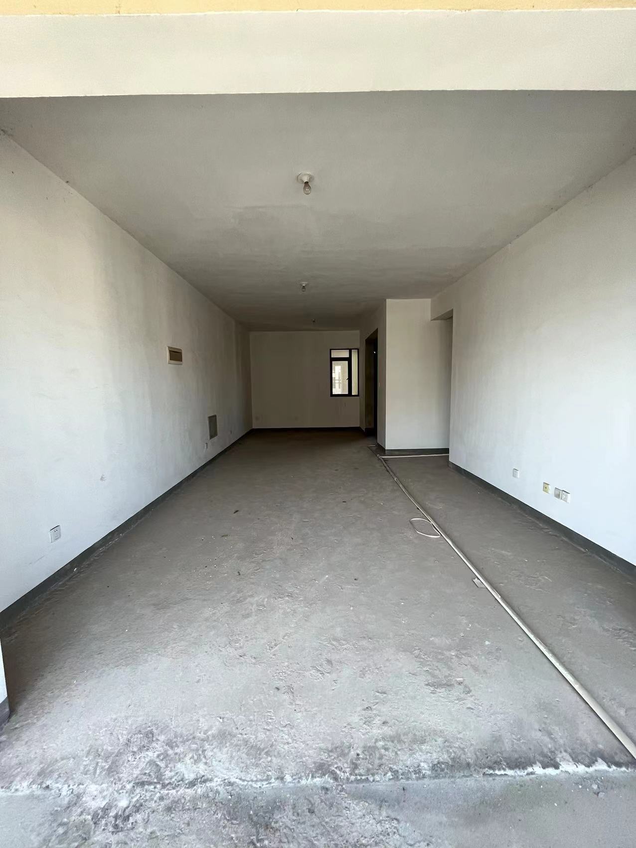 山水洲城华晨第一城 3室2厅1卫 78.0万 山水洲城华晨第一城 3室2厅1卫 78.0万室内图