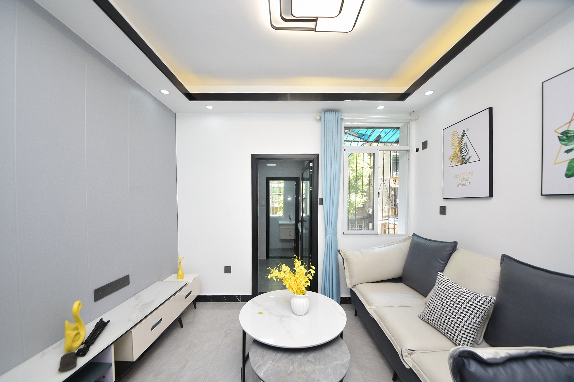 红旗区四片  2室1厅1卫    46.8万客厅