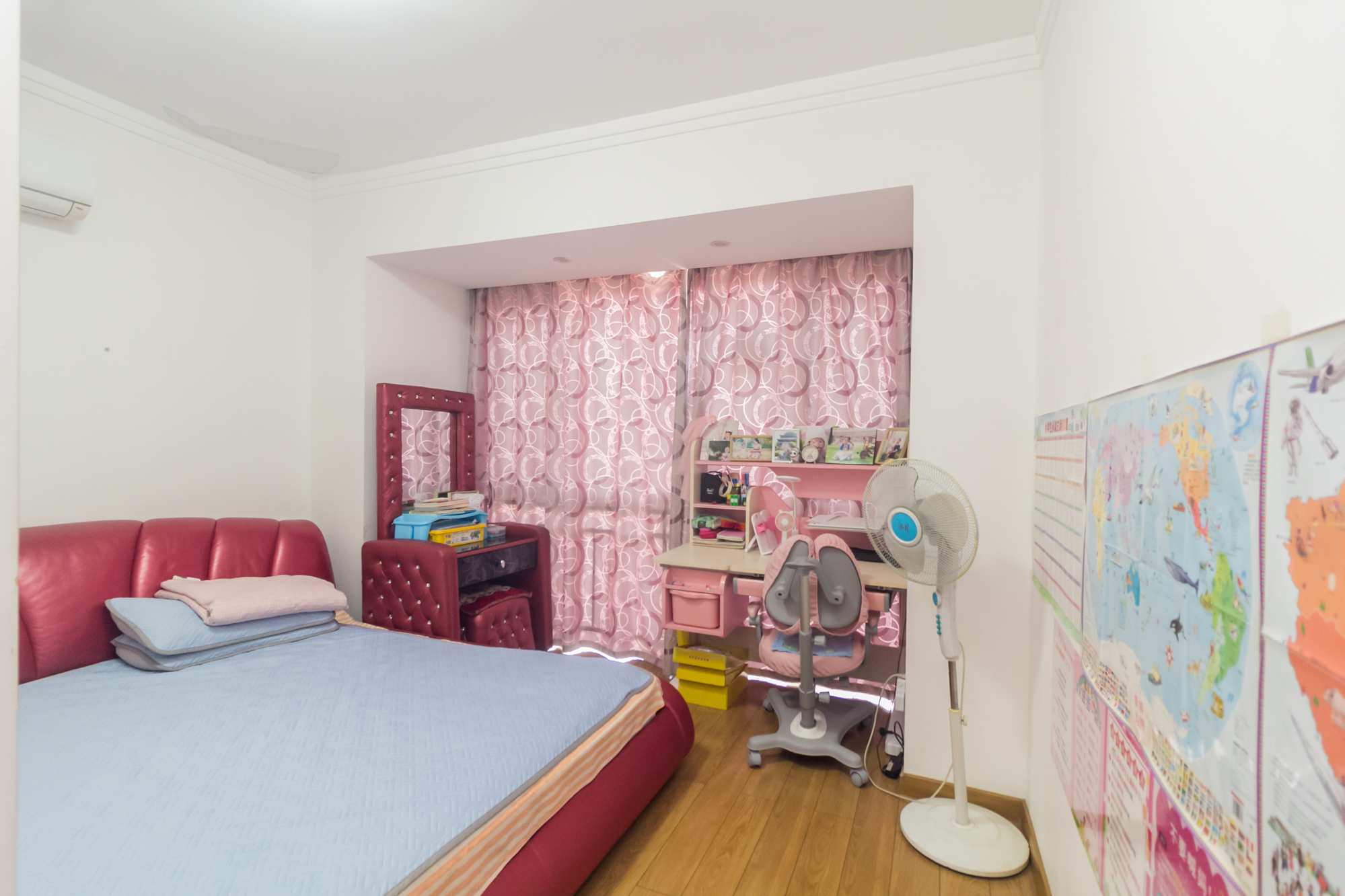 旭辉华庭  2室1厅1卫    35.8万 旭辉华庭  2室1厅1卫    35.8万卧室