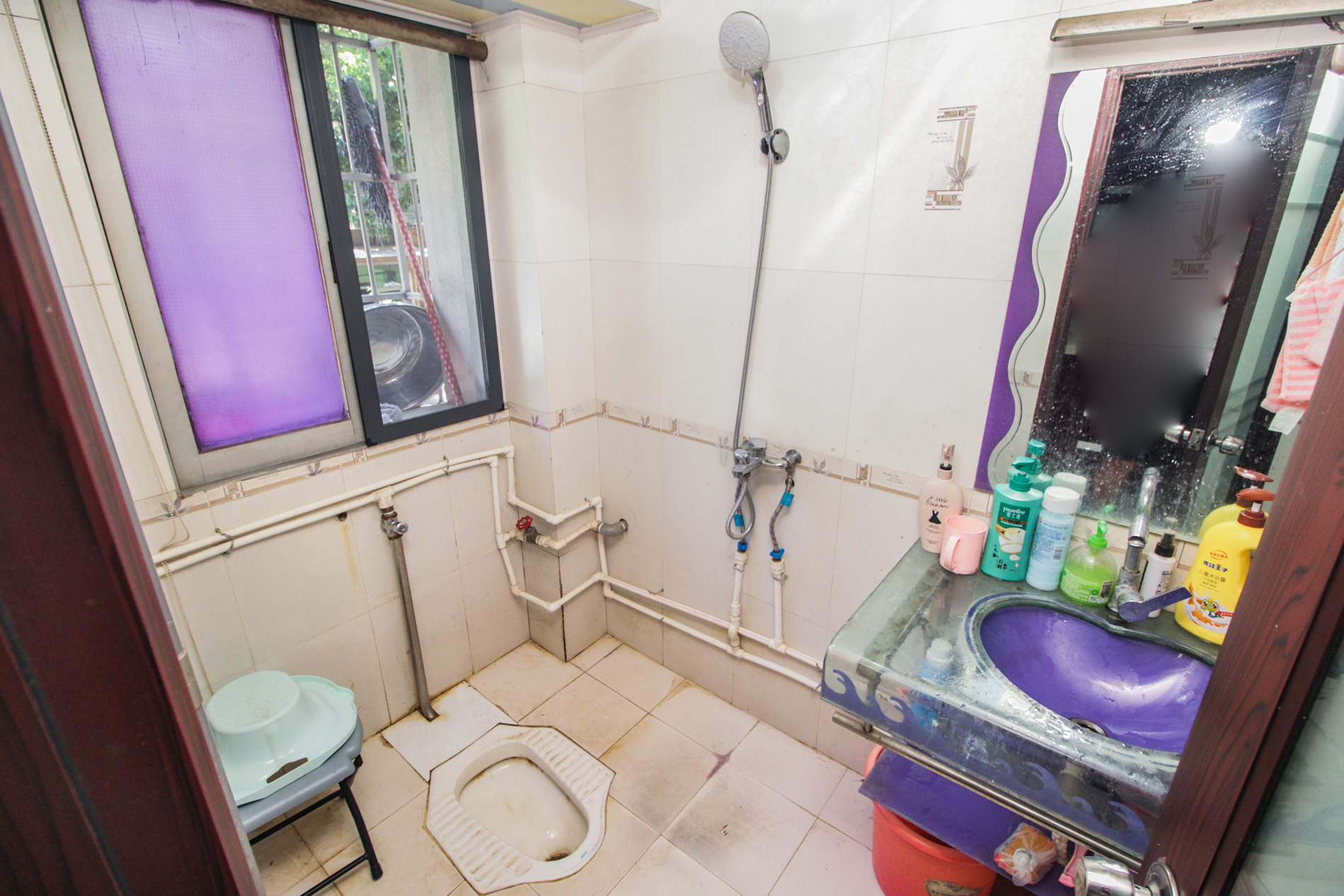 三湘小区  2室1厅1卫    58.0万卫生间