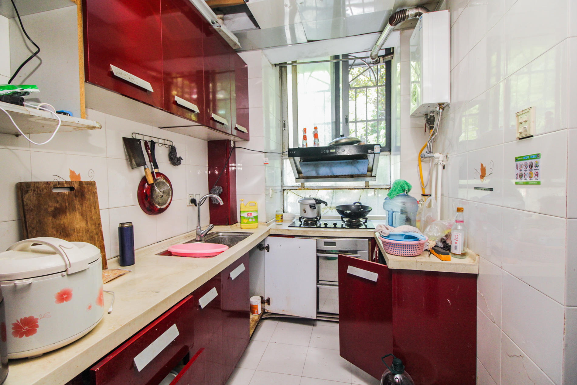 三湘小区  2室1厅1卫    58.0万厨房