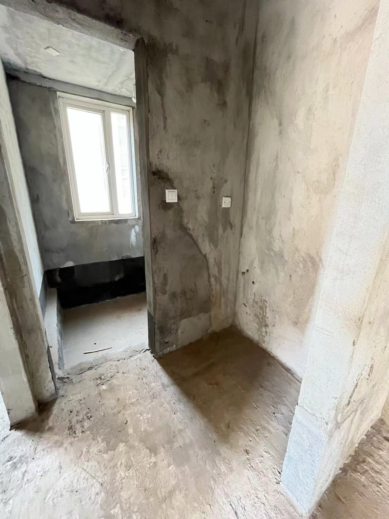 山水豪庭 4室2厅1卫 94.0万 山水豪庭 4室2厅1卫 94.0万室内图