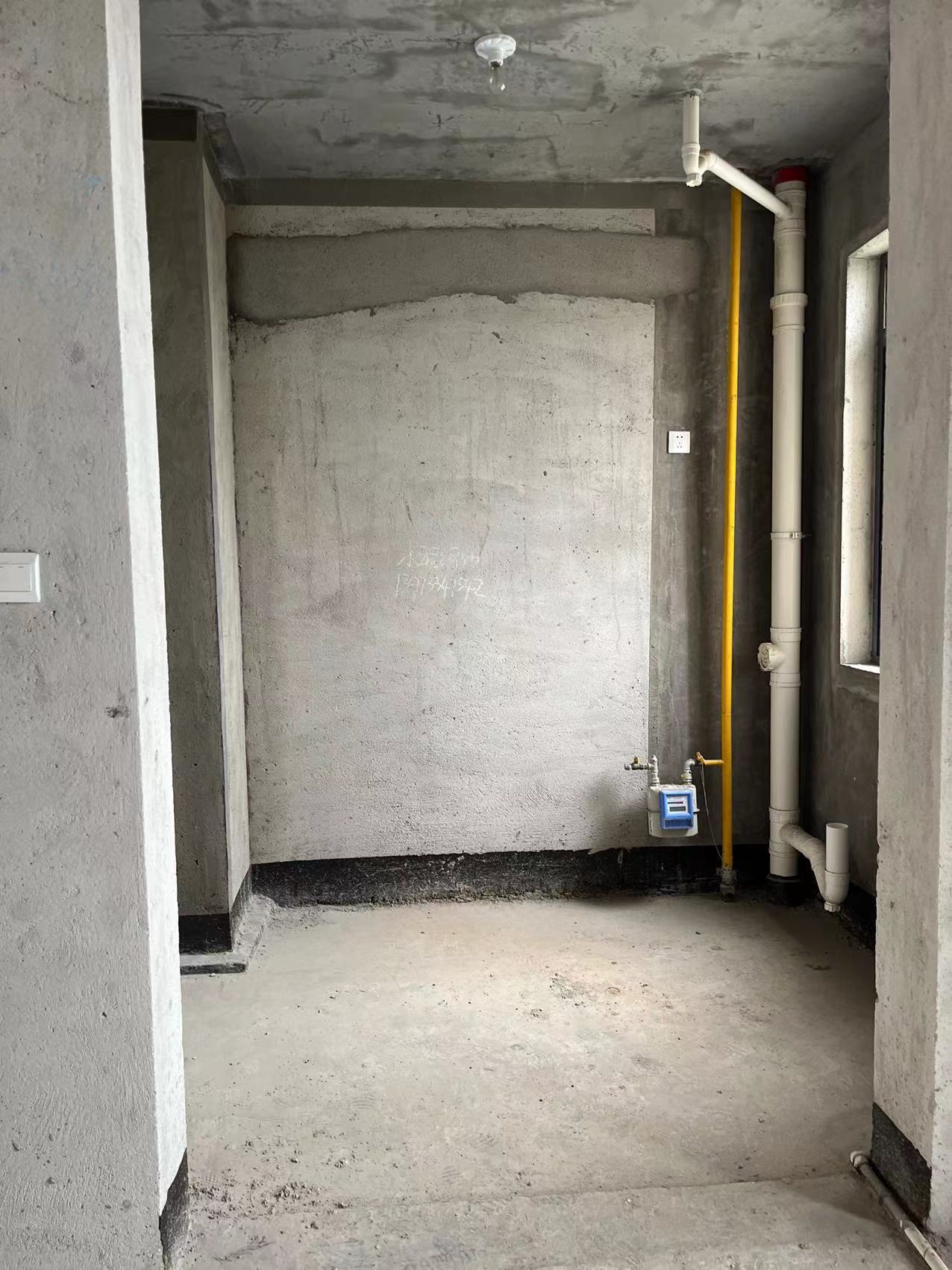 山水洲城华晨第一城 3室2厅1卫 60.0万 山水洲城华晨第一城 3室2厅1卫 60.0万室内图