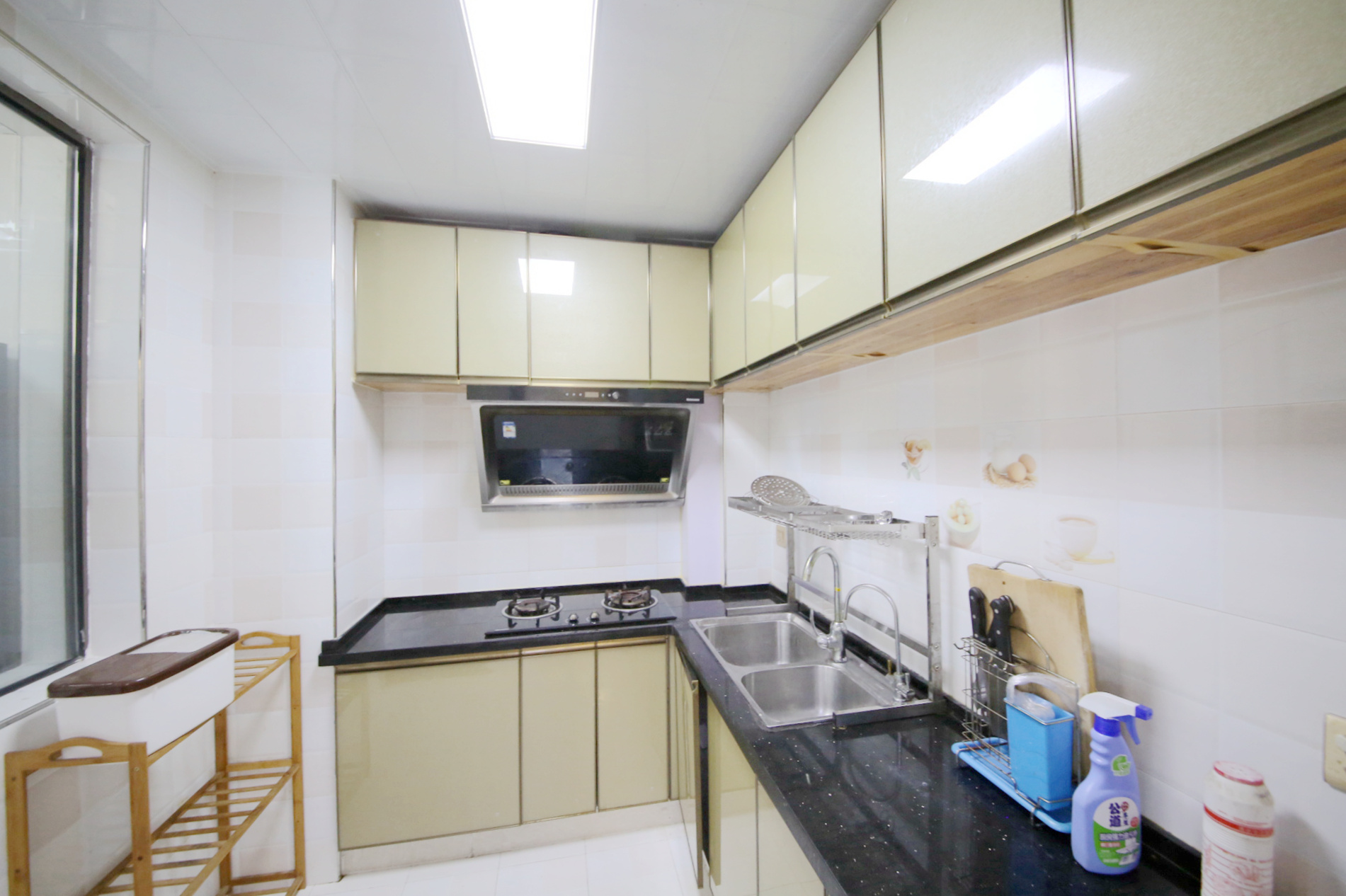 雨花公馆(紫苔名苑)  4室2厅2卫    185.0万厨房