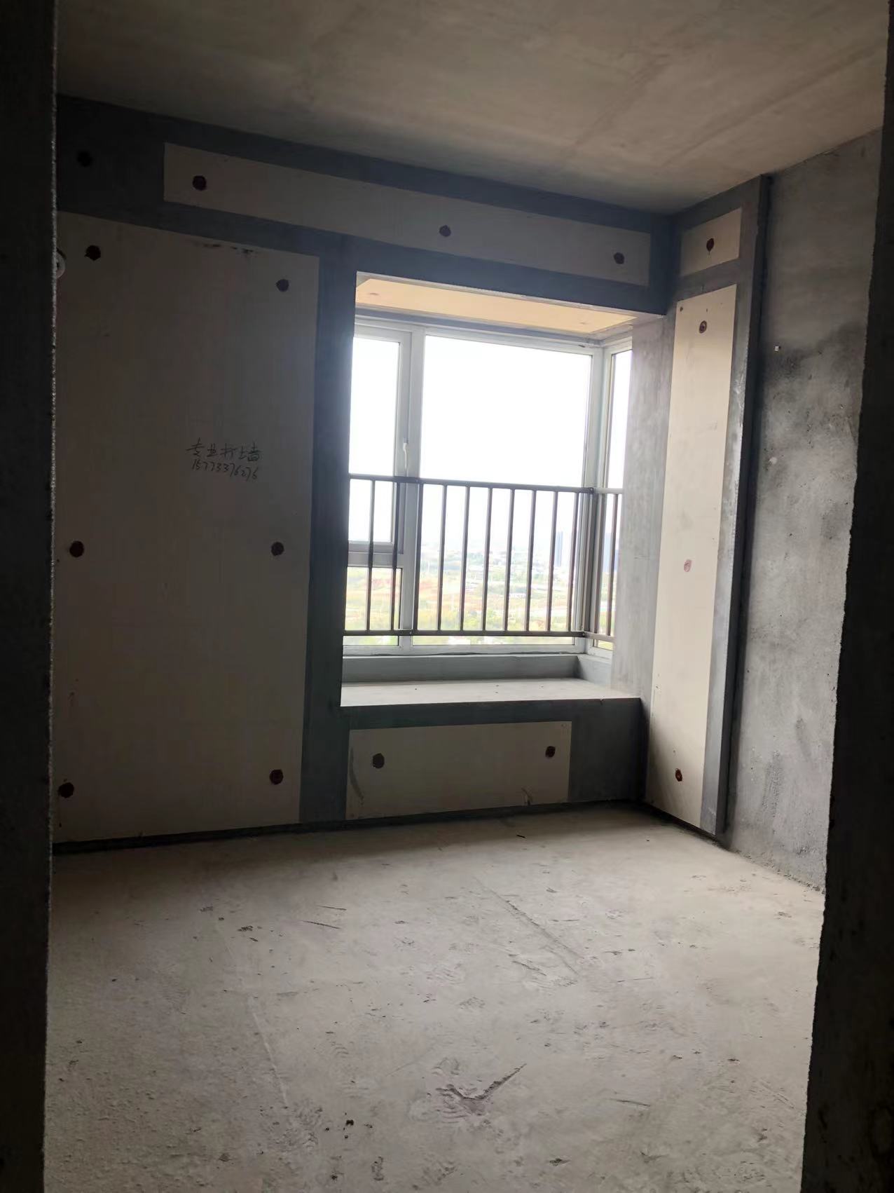 当代尚品苑  4室2厅2卫    117.0万 当代尚品苑  4室2厅2卫    117.0万室内图