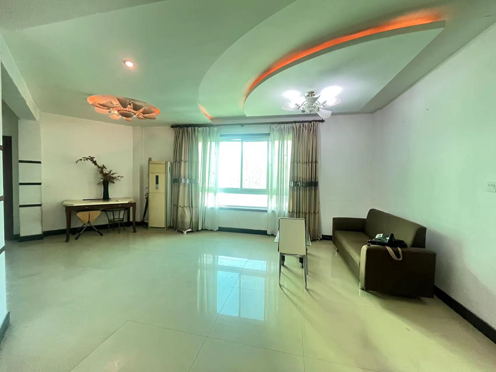 联谊新村 4室2厅2卫 85.0万 联谊新村 4室2厅2卫 85.0万室内图