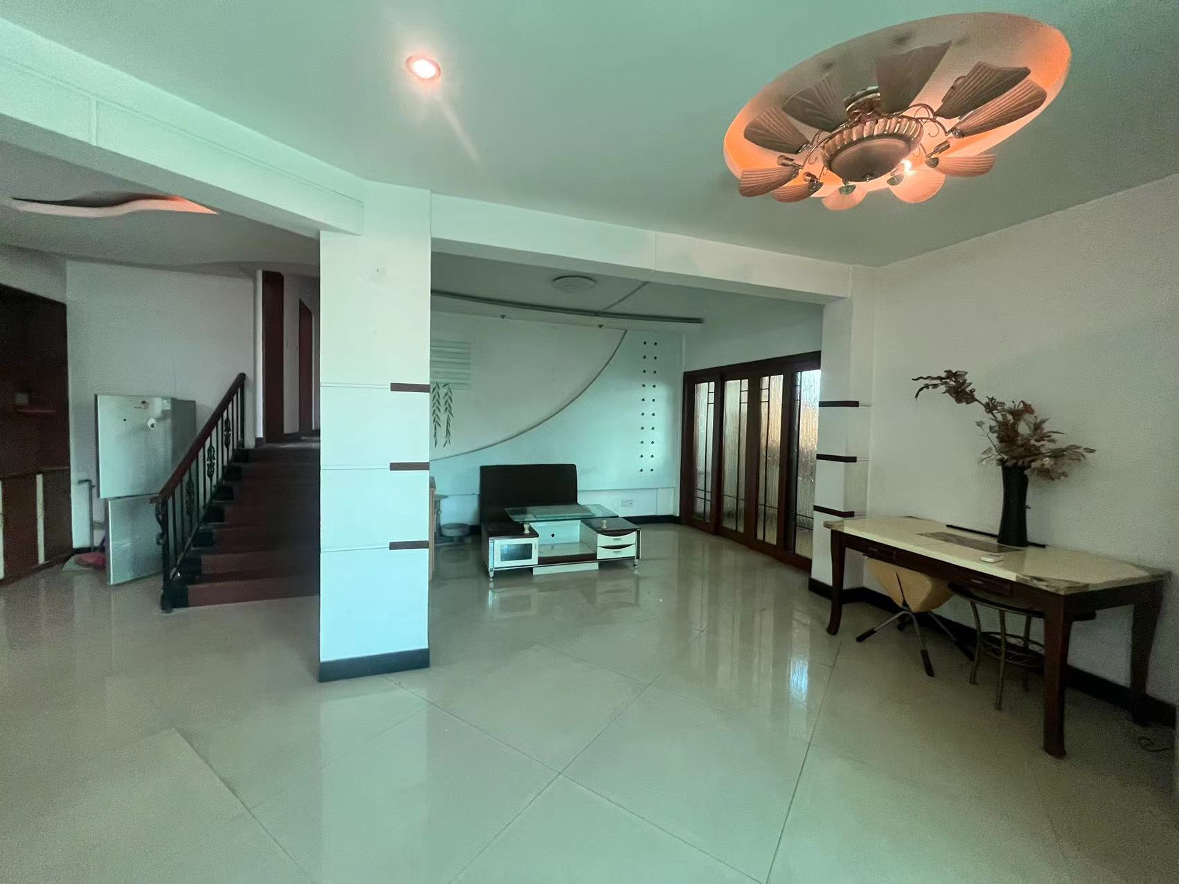 联谊新村 4室2厅2卫 85.0万 联谊新村 4室2厅2卫 85.0万室内图