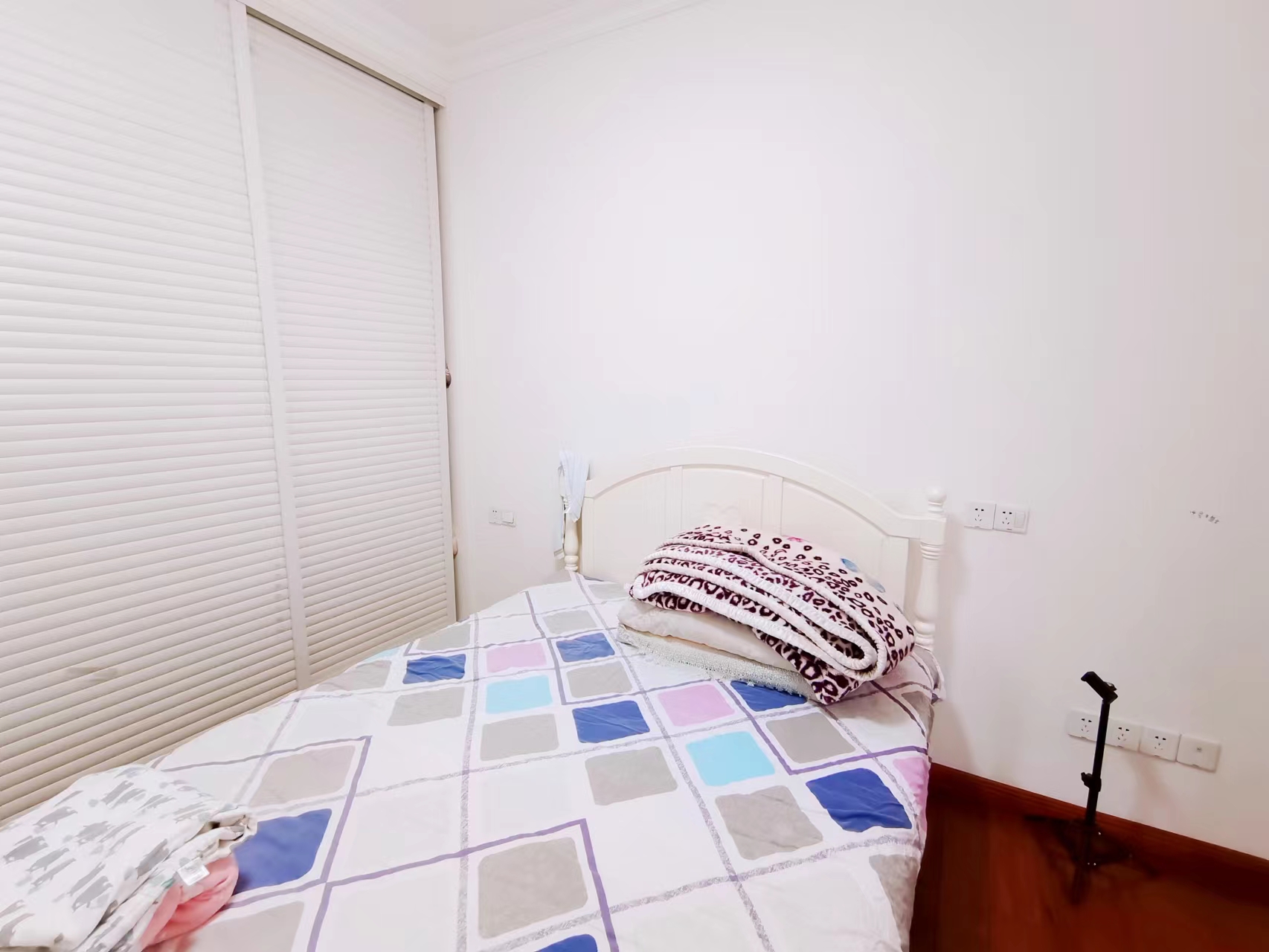 山水文园  3室2厅2卫    89.0万室内图