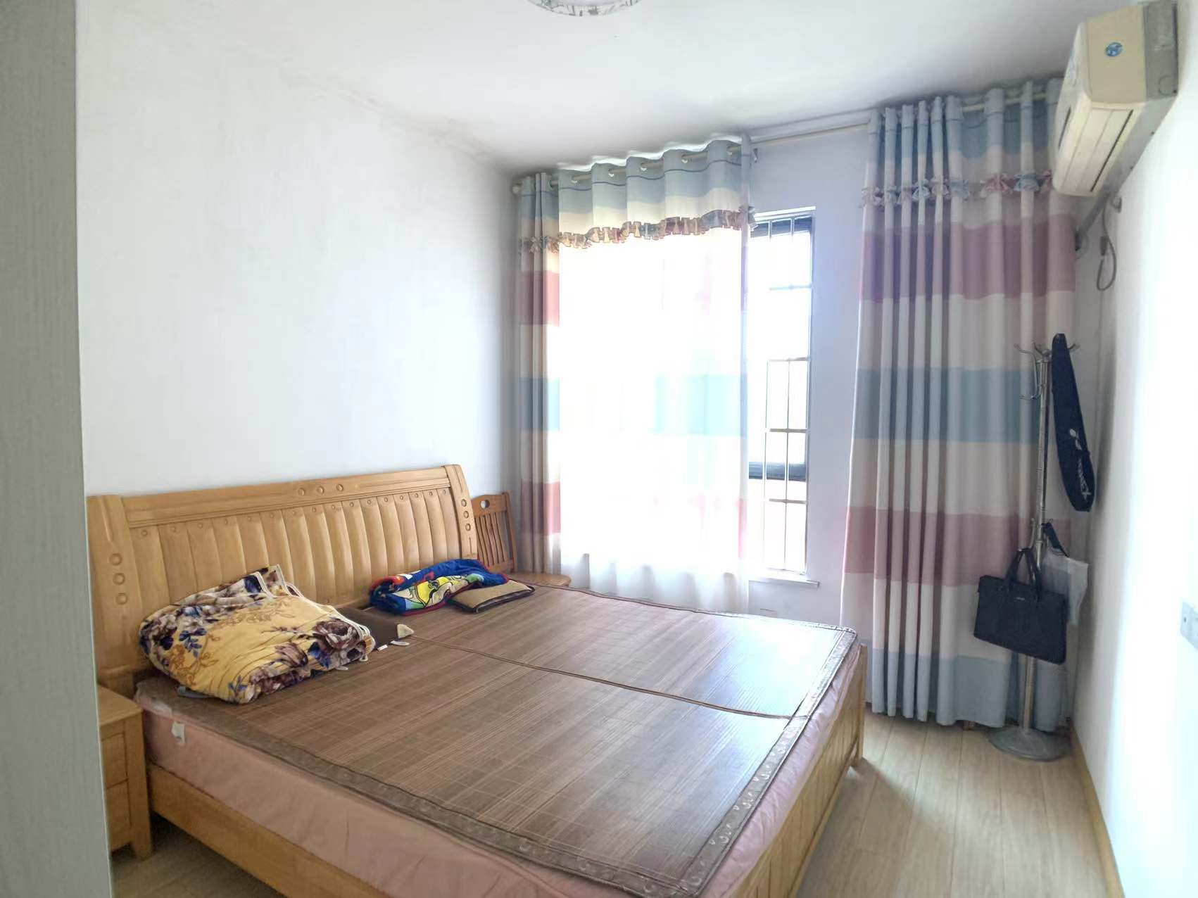 泰山公馆 2室2厅1卫 69.8万 泰山公馆 2室2厅1卫 69.8万室内图